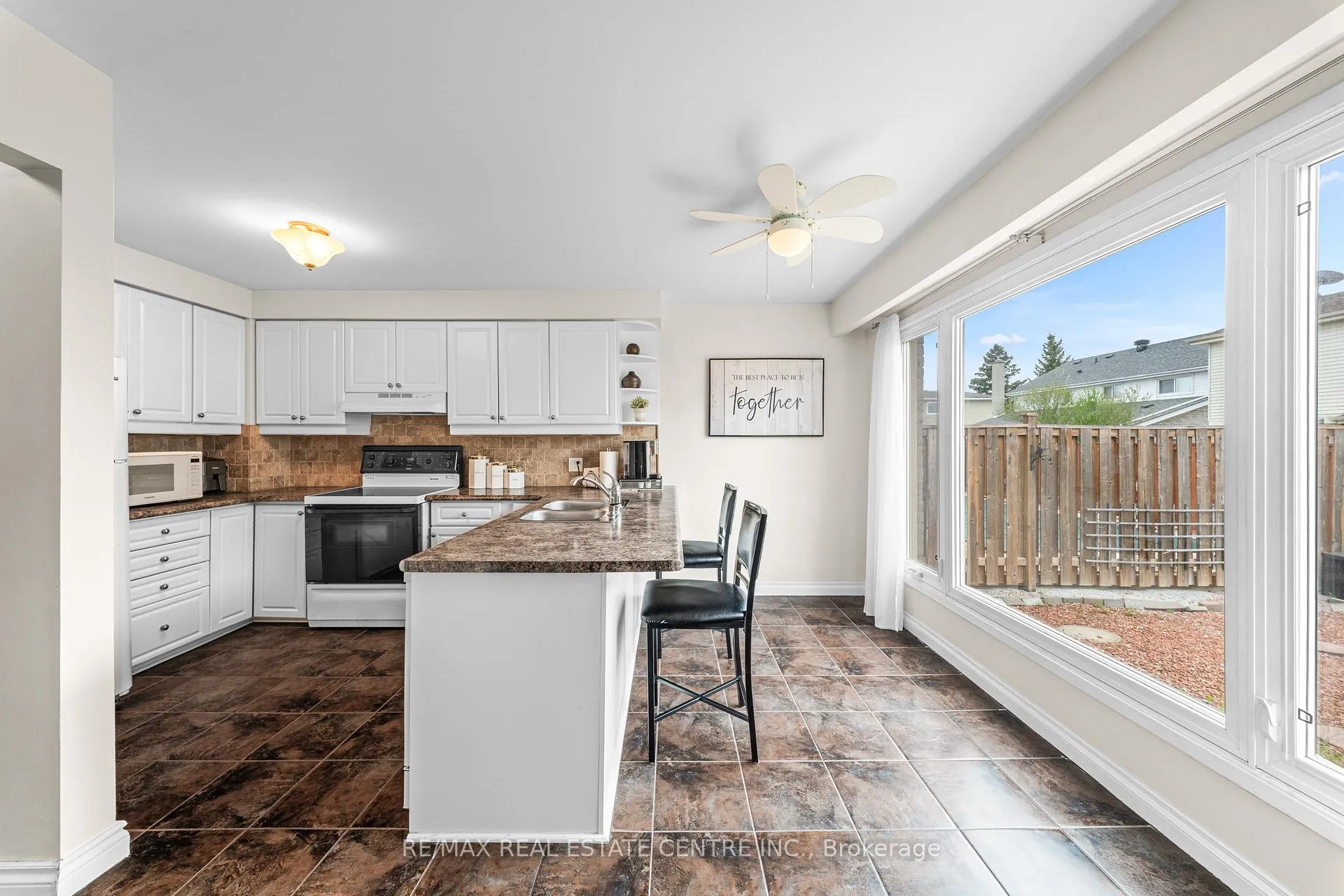 Photo 18 of 98 Mikado Crescent, Brampton, Central Park — HOMEH