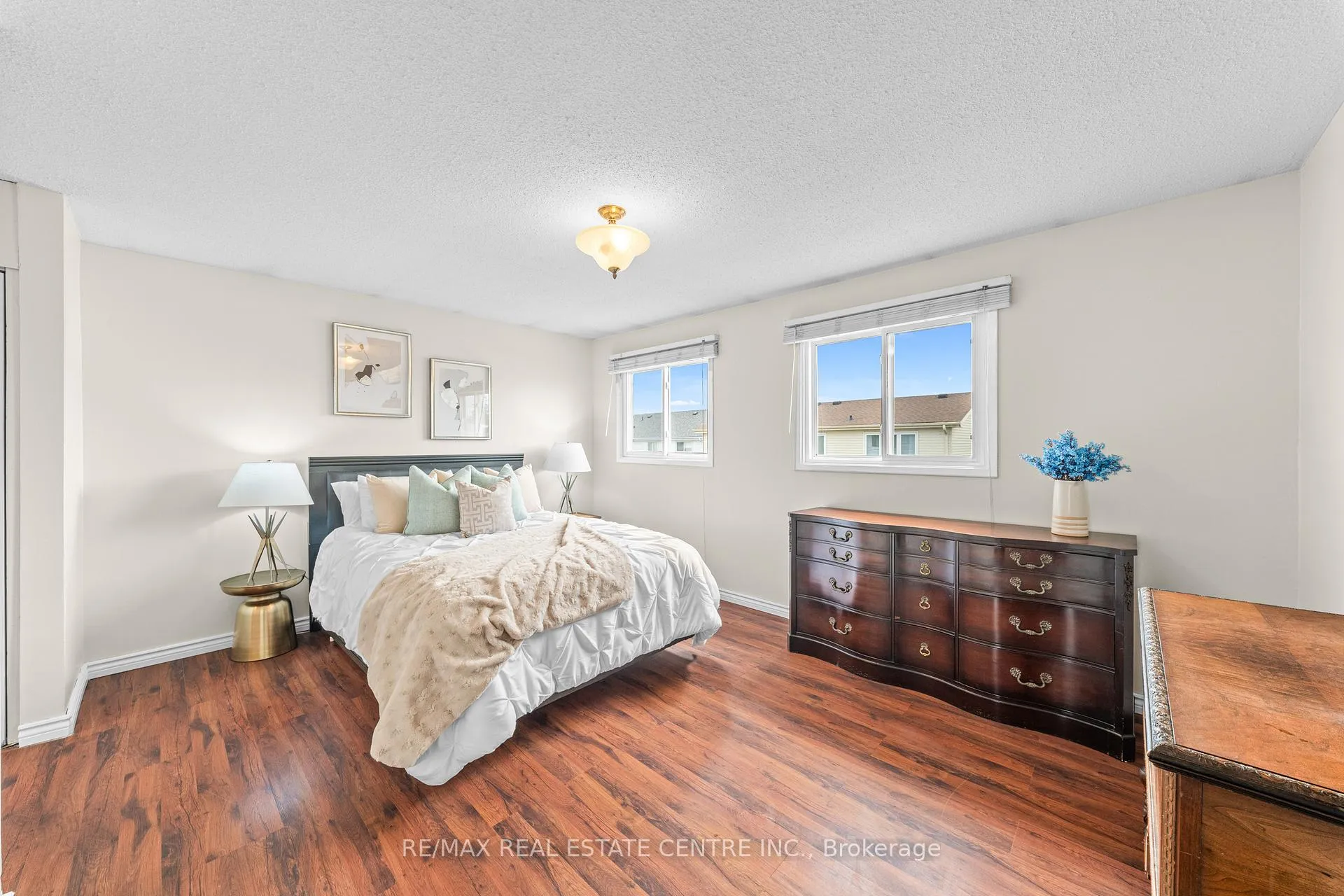 Photo 32 of 98 Mikado Crescent, Brampton, Central Park — HOMEH