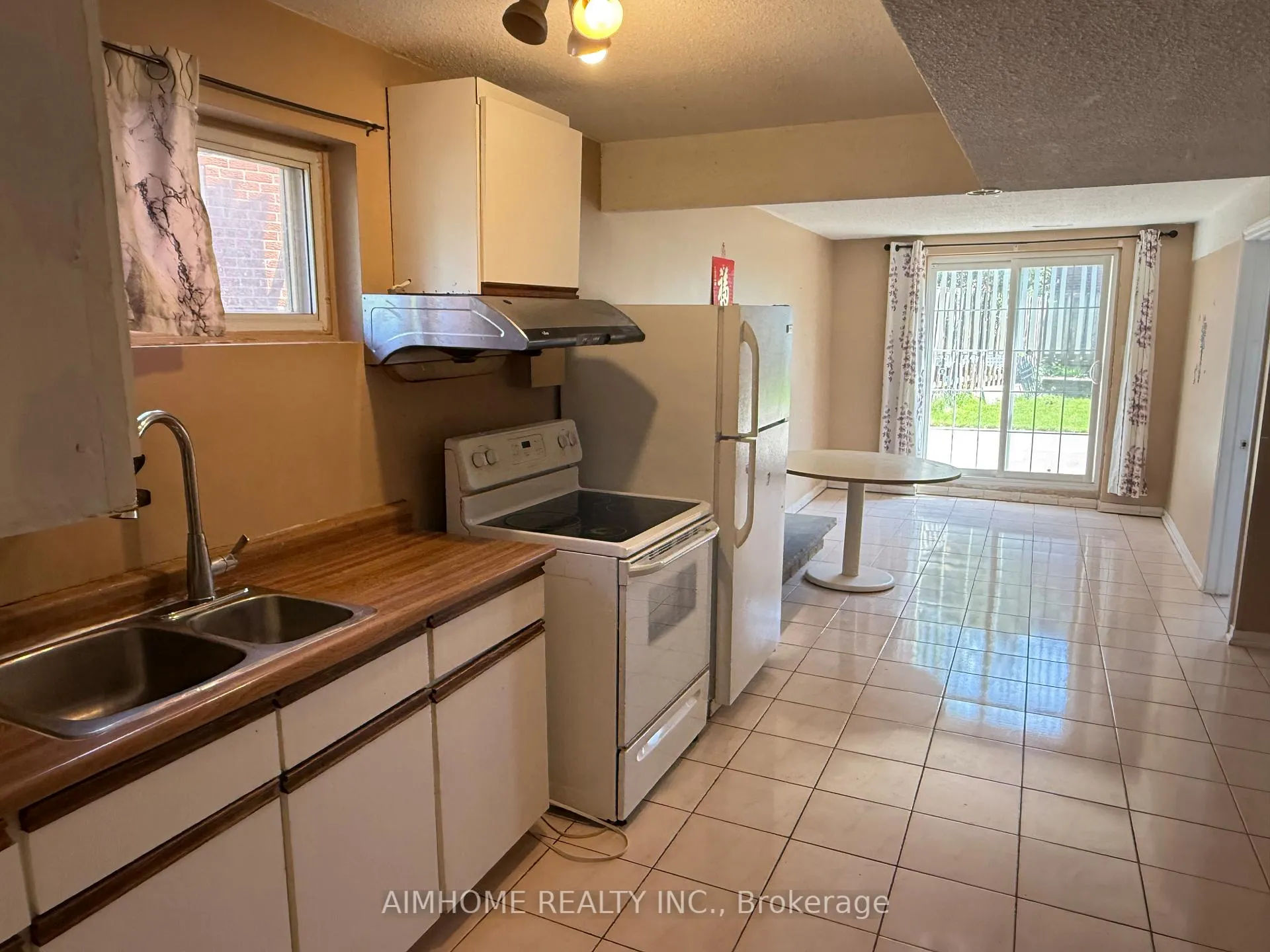 Photo 4 of 101 Crayford Drive, Scarborough, Steeles — HOMEH
