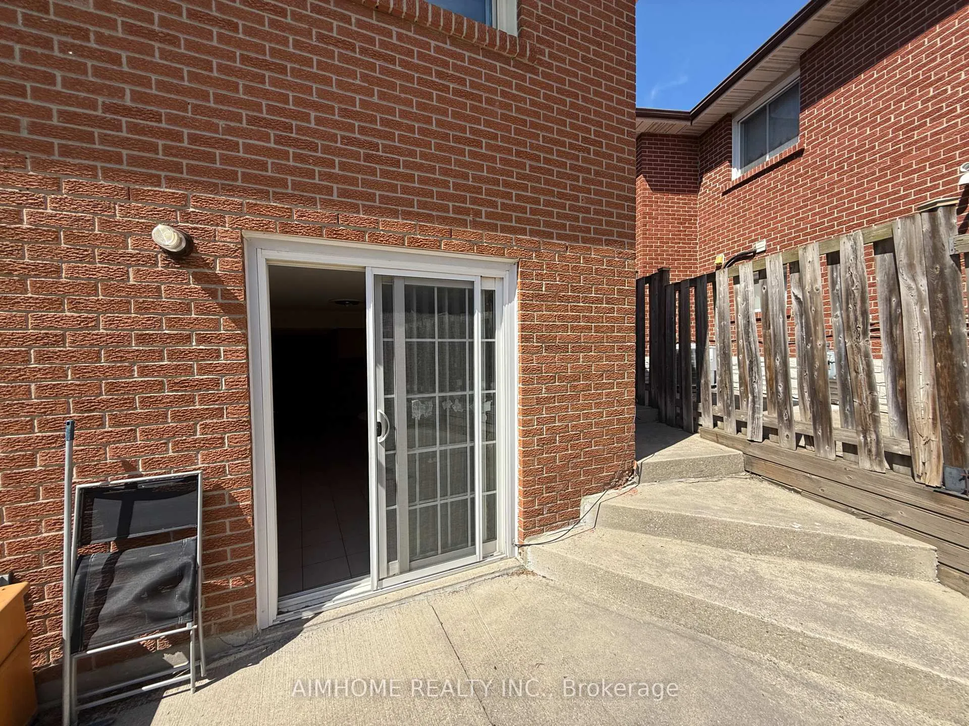 Photo 14 of 101 Crayford Drive, Scarborough, Steeles — HOMEH
