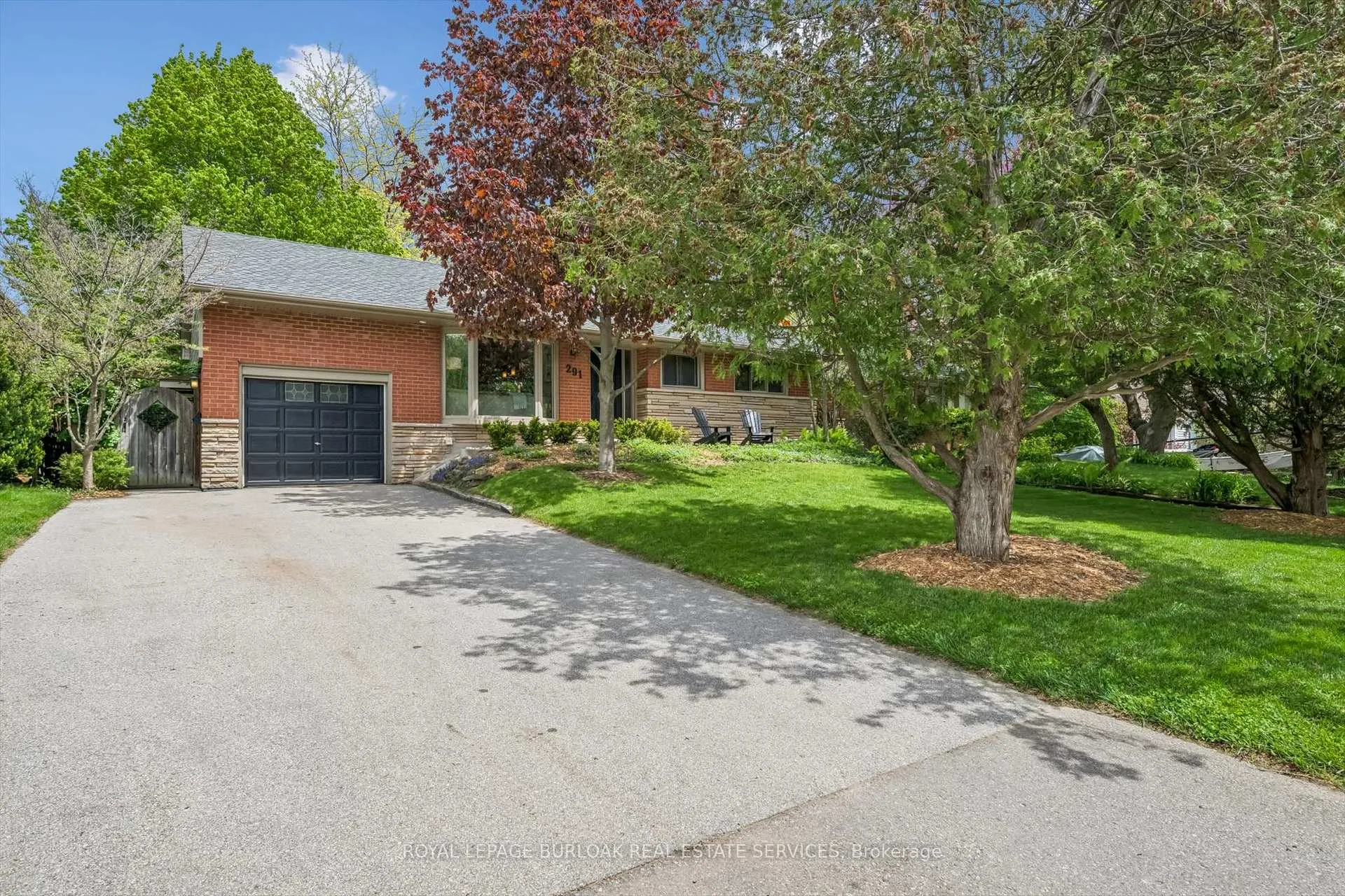 Photo 4 of 291 Strathcona Drive, Burlington, Shoreacres — HOMEH