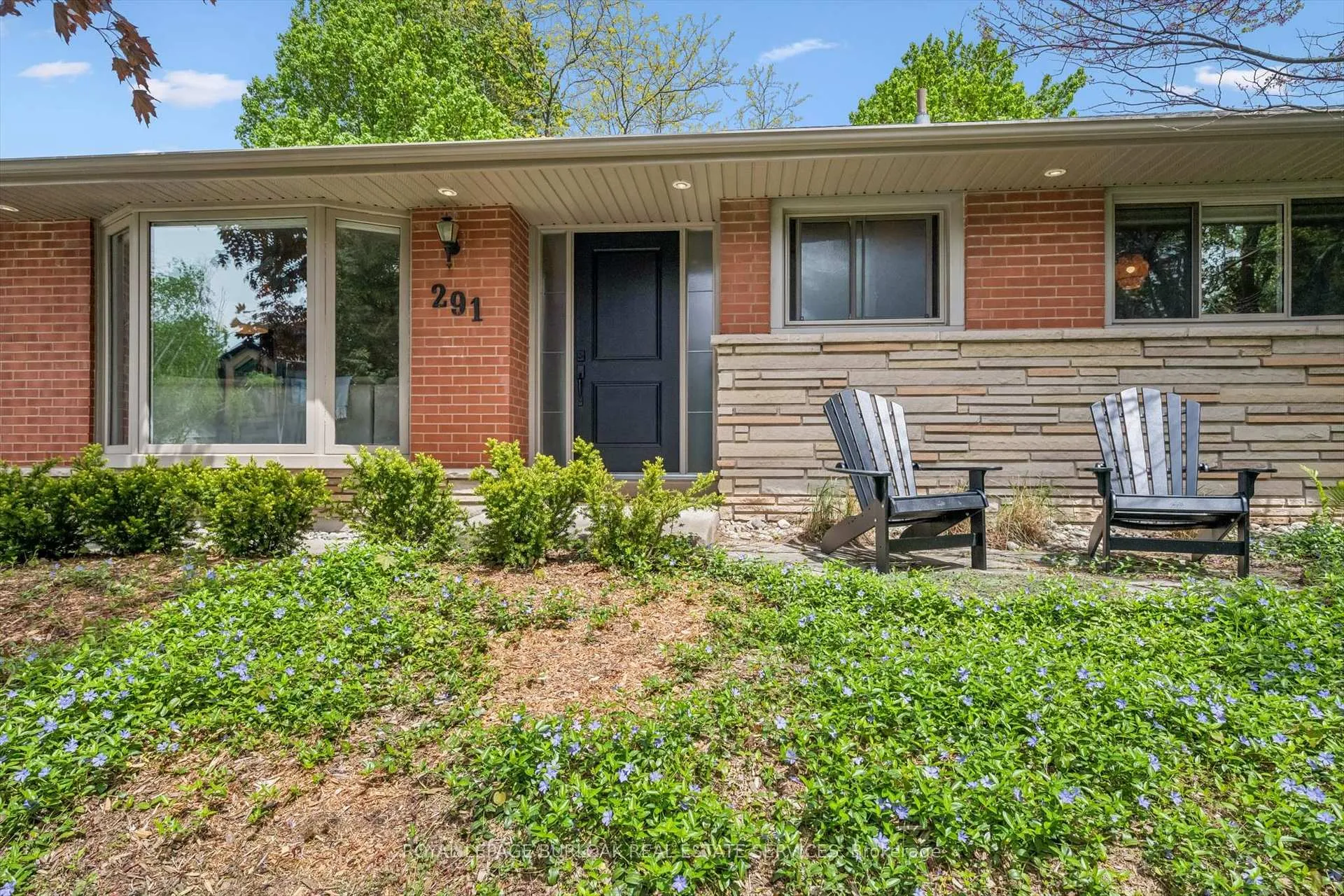 Photo 5 of 291 Strathcona Drive, Burlington, Shoreacres — HOMEH