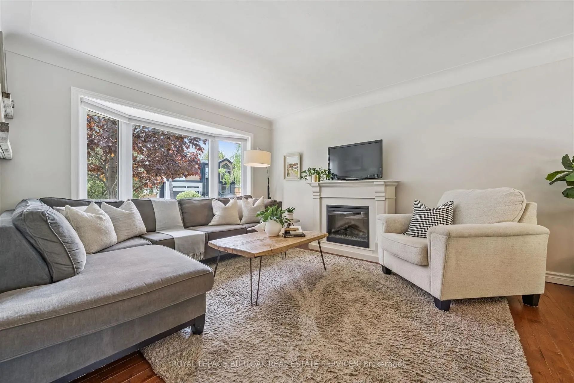 Photo 7 of 291 Strathcona Drive, Burlington, Shoreacres — HOMEH
