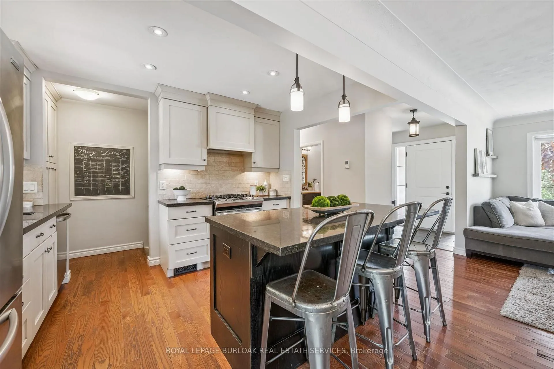 Photo 12 of 291 Strathcona Drive, Burlington, Shoreacres — HOMEH