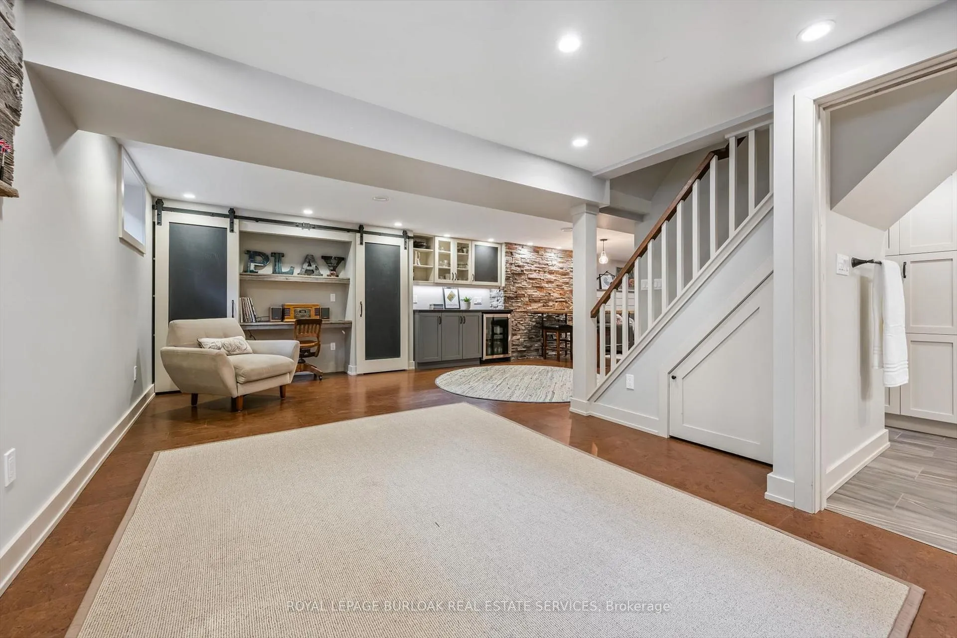 Photo 30 of 291 Strathcona Drive, Burlington, Shoreacres — HOMEH
