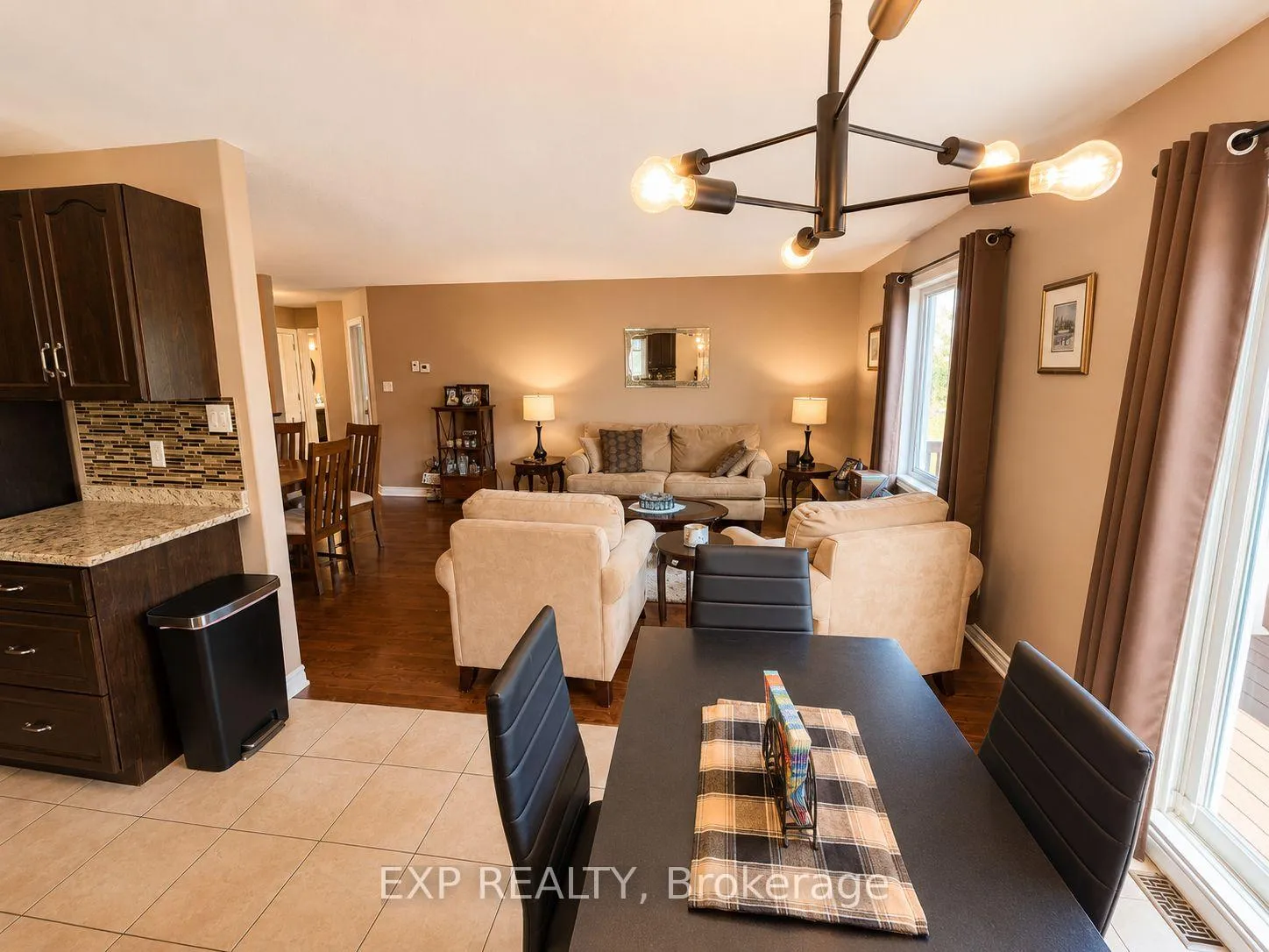 Photo 12 of 107 Ferrara Drive, Smiths Falls — HOMEH