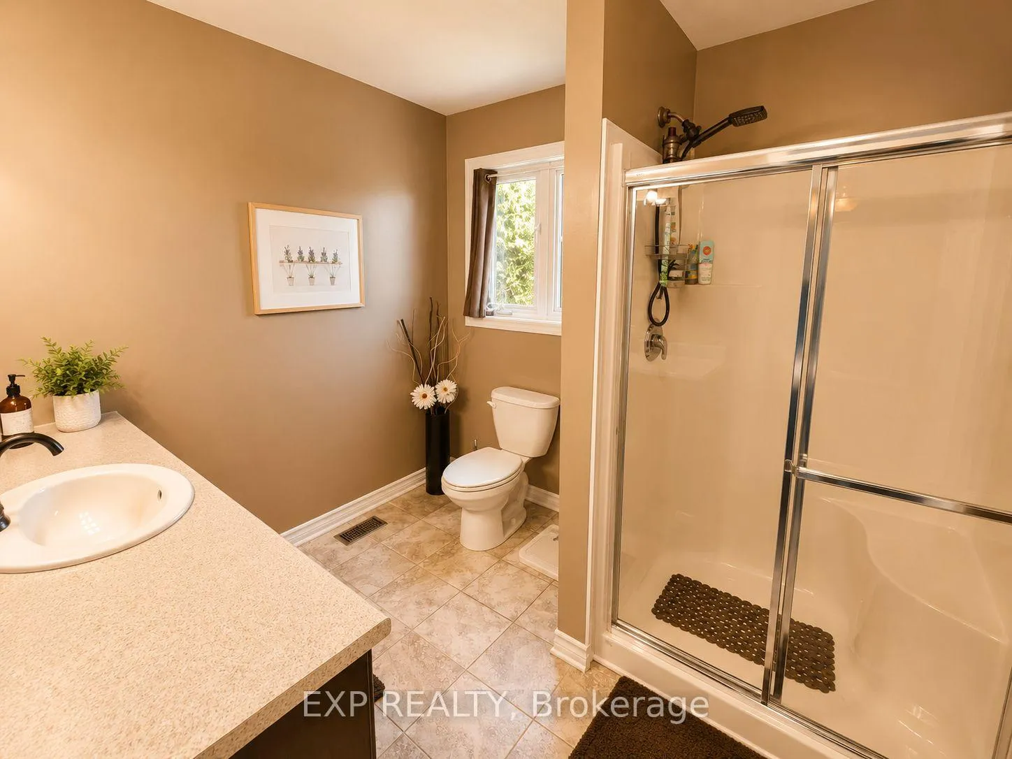 Photo 16 of 107 Ferrara Drive, Smiths Falls — HOMEH