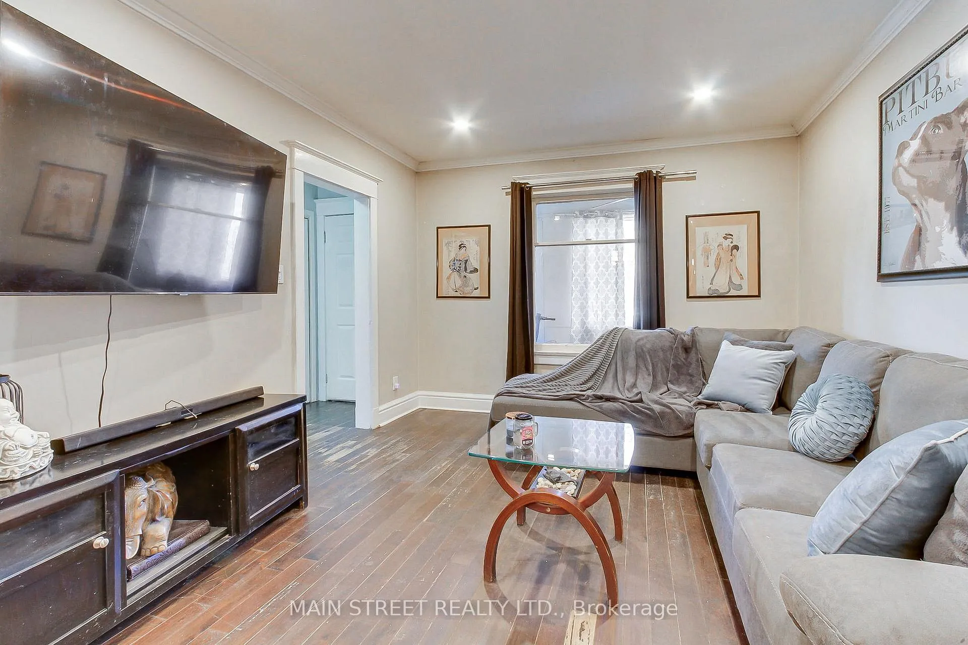 Photo 7 of 19 Macdonald Street, Etobicoke, Mimico — HOMEH