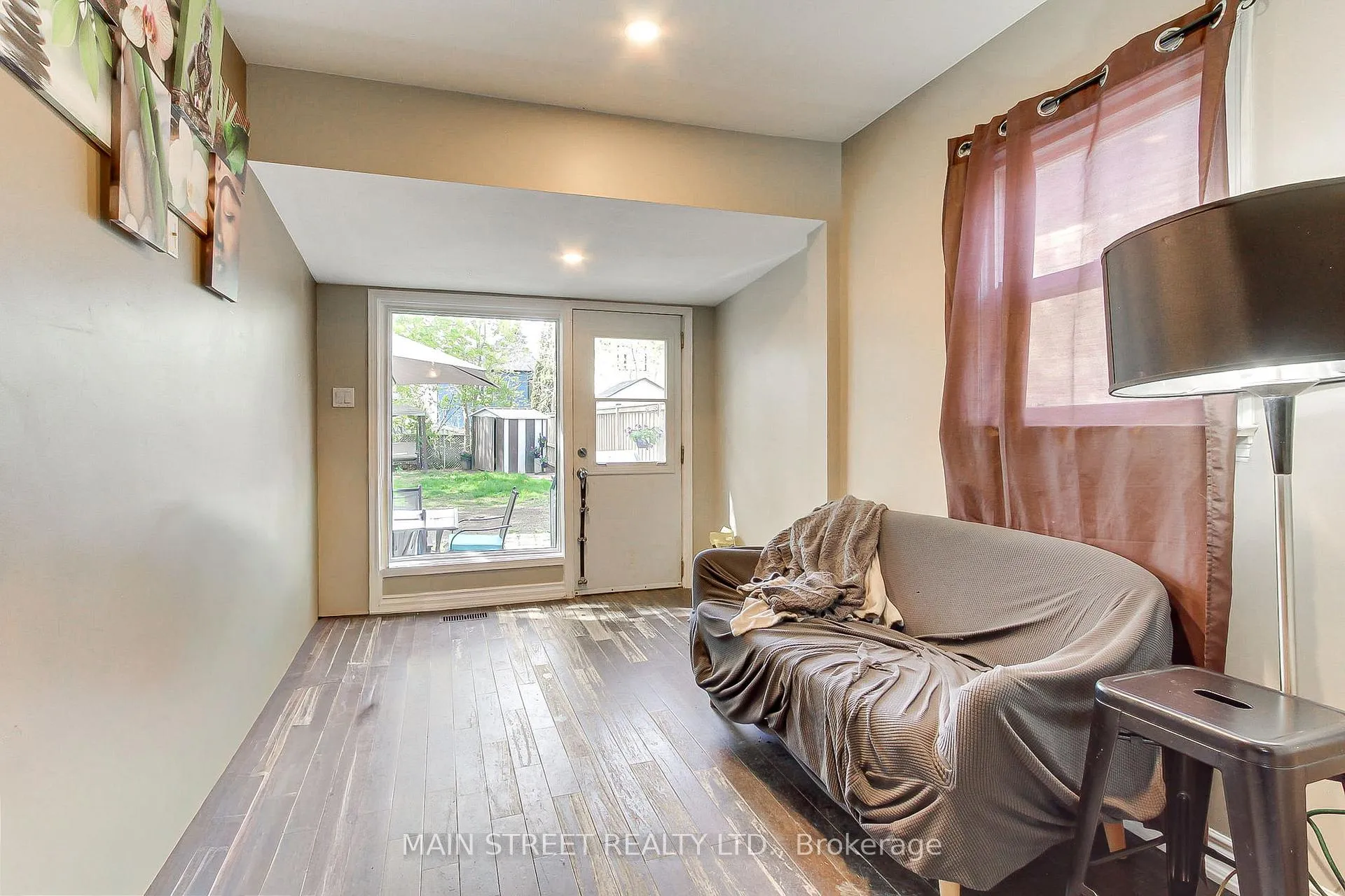 Photo 16 of 19 Macdonald Street, Etobicoke, Mimico — HOMEH