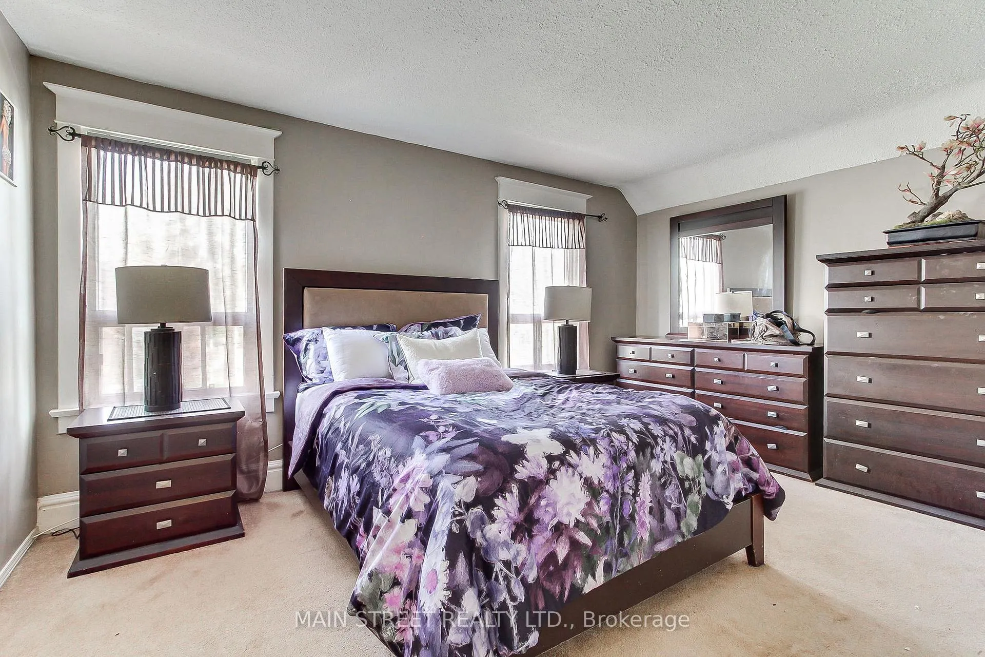 Photo 19 of 19 Macdonald Street, Etobicoke, Mimico — HOMEH
