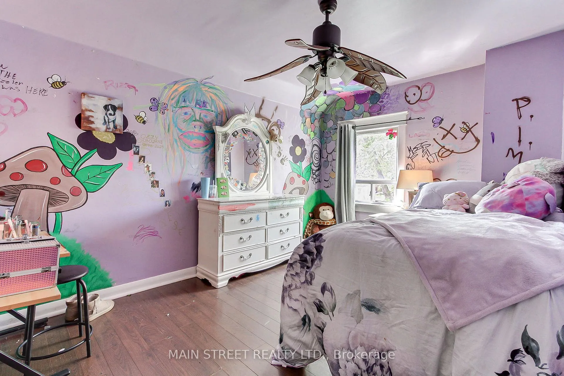 Photo 21 of 19 Macdonald Street, Etobicoke, Mimico — HOMEH