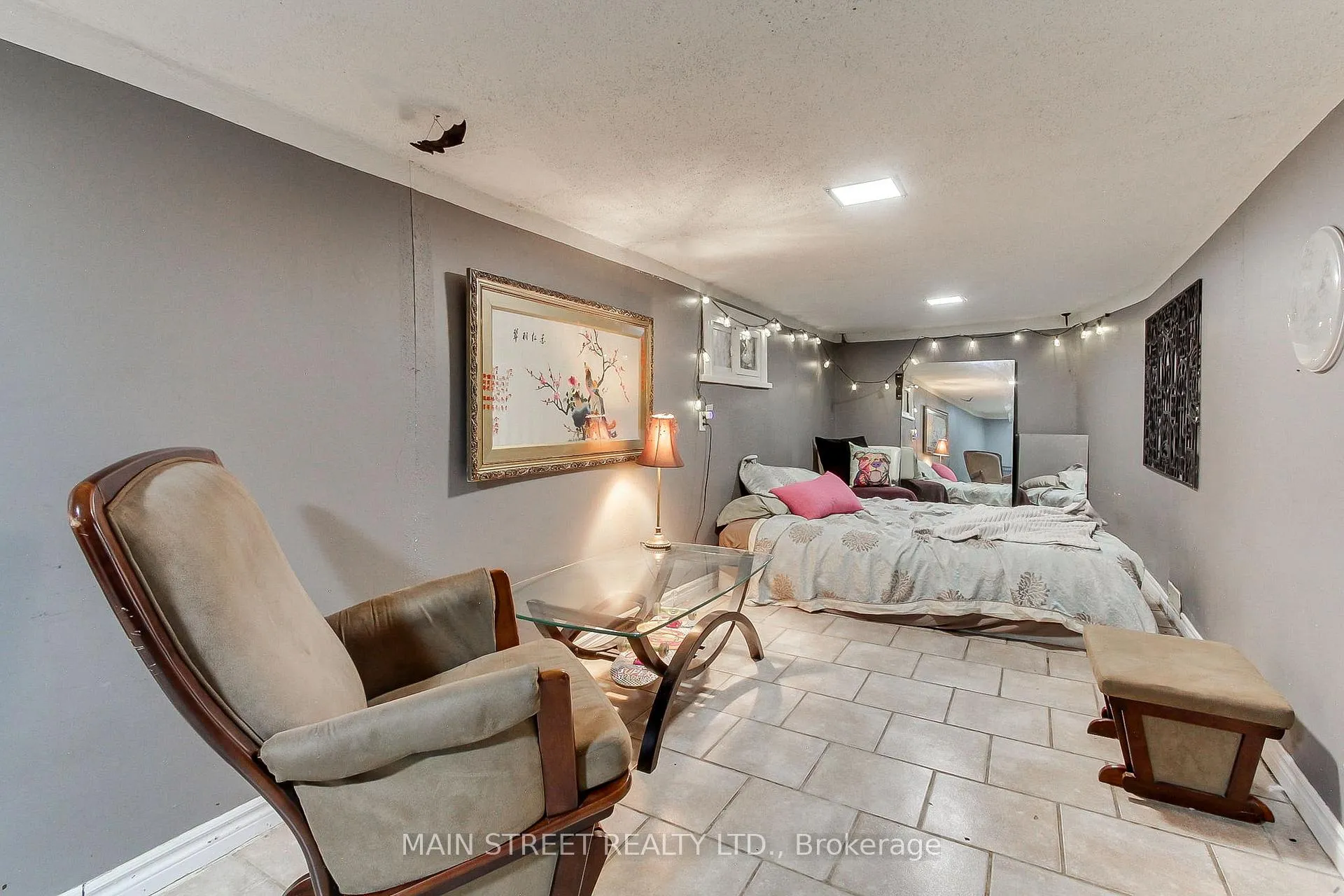 Photo 25 of 19 Macdonald Street, Etobicoke, Mimico — HOMEH