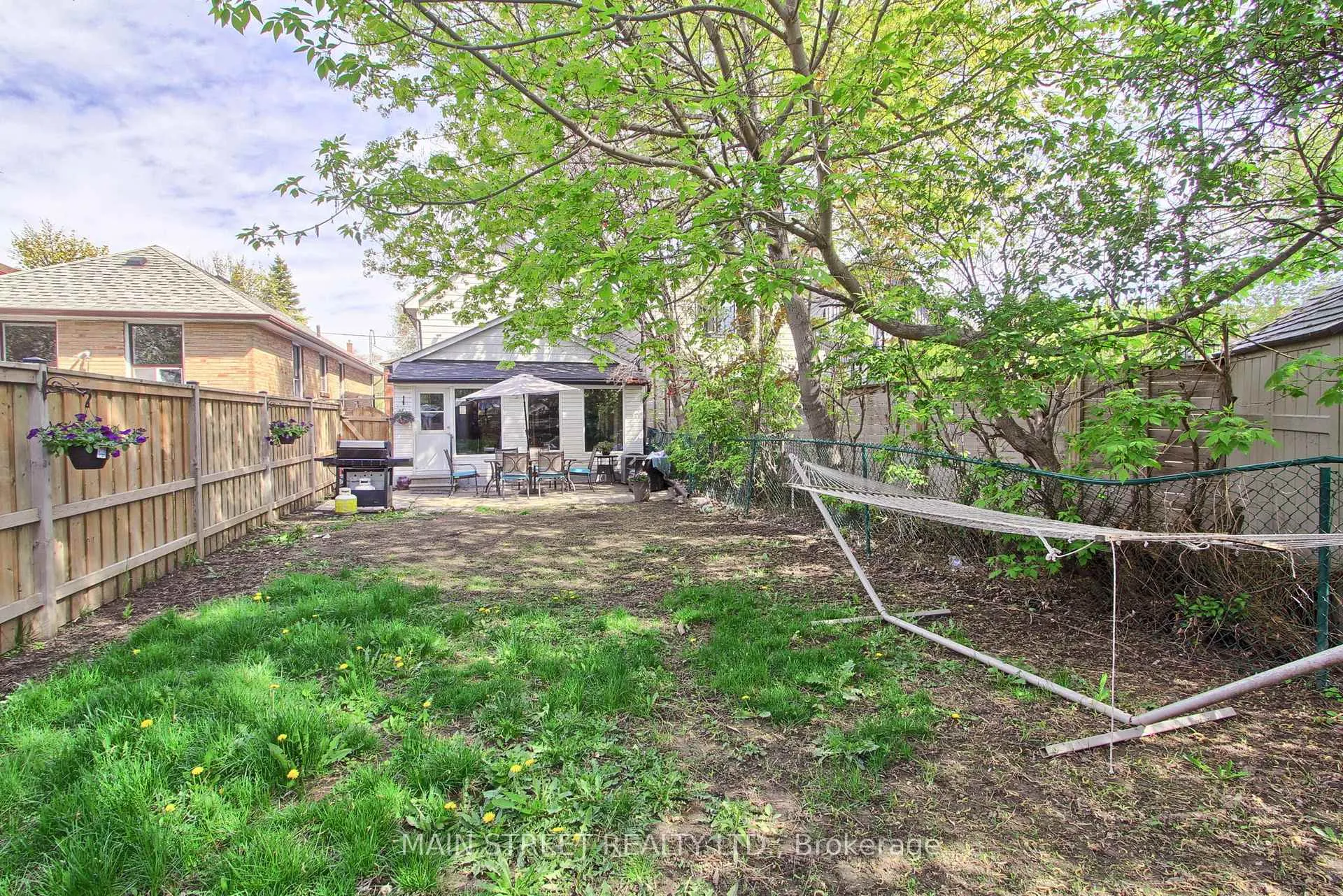 Photo 29 of 19 Macdonald Street, Etobicoke, Mimico — HOMEH
