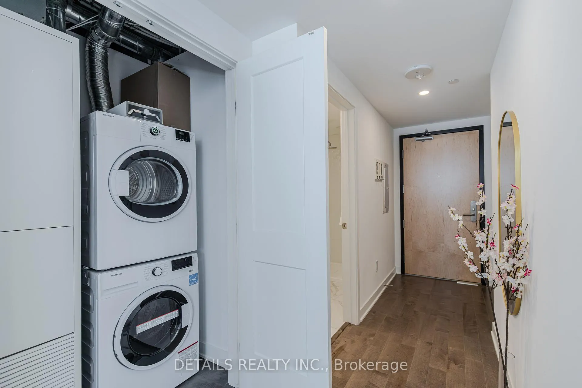 Photo 9 of Unit 1008, 340 Queen Street, Ottawa, Ottawa Centre — HOMEH