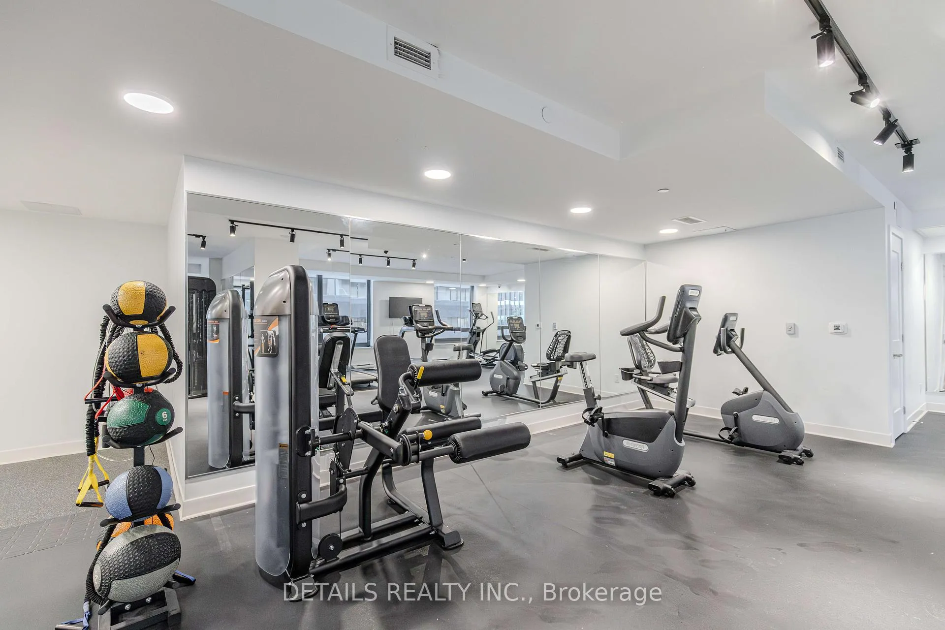 Photo 19 of Unit 1008, 340 Queen Street, Ottawa, Ottawa Centre — HOMEH