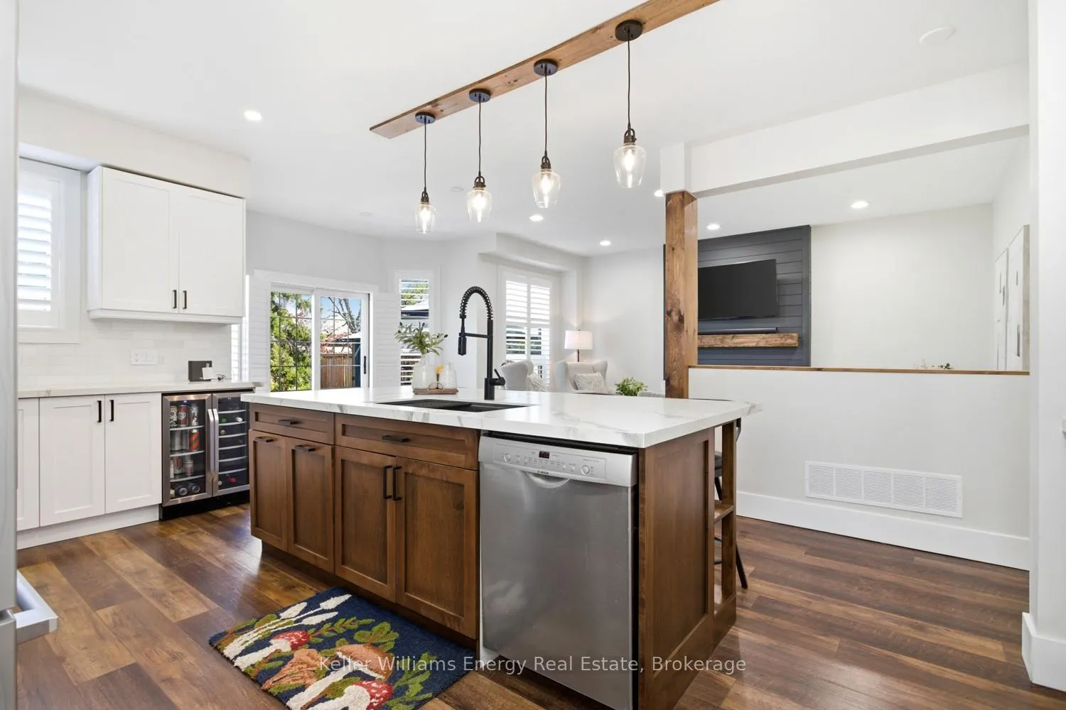 Photo 24 of 10 Tunney Place, Whitby, Brooklin — HOMEH