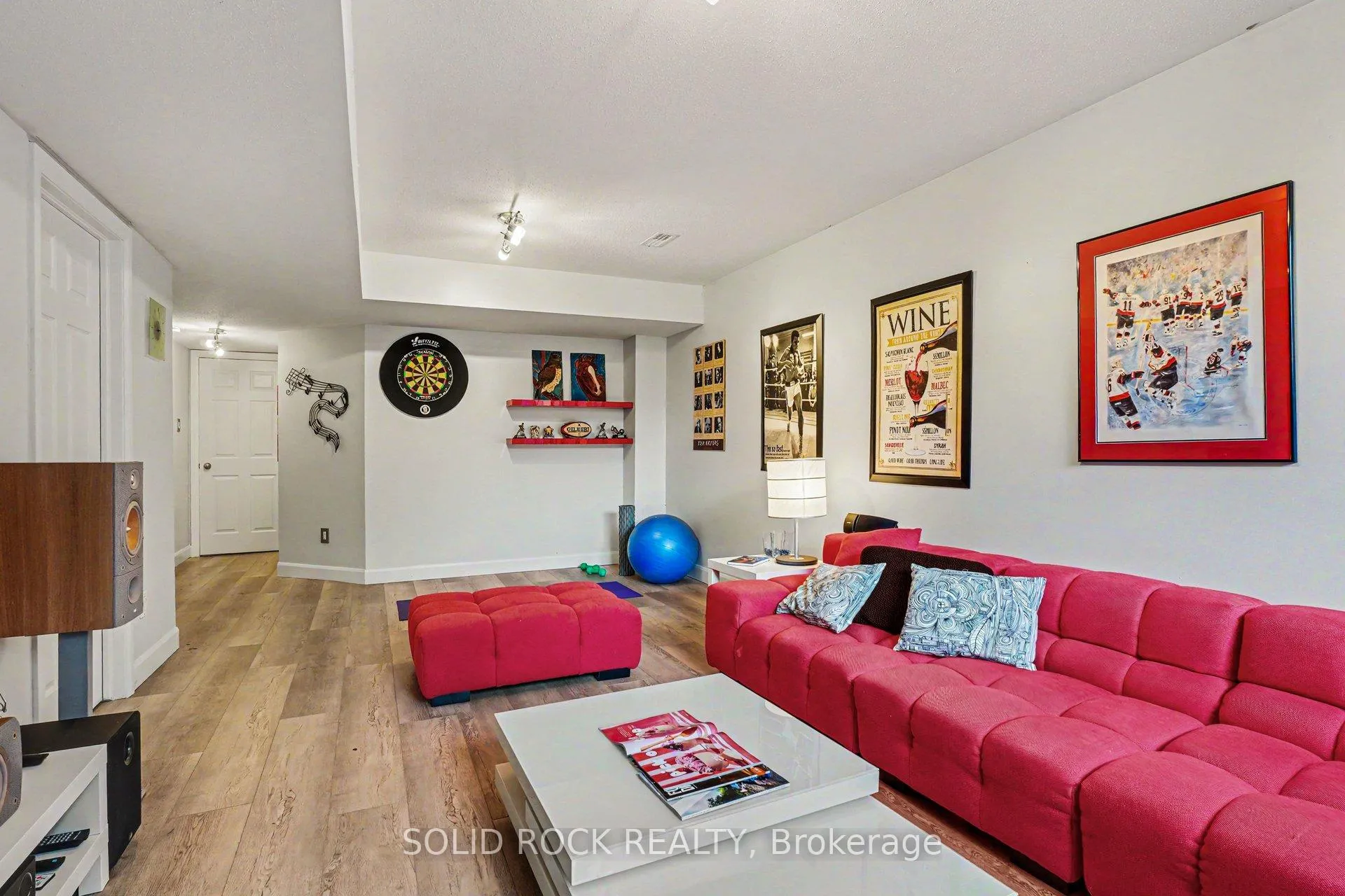 Photo 20 of 2064 Dunollie Crescent, Ottawa, Kanata - Morgan's Grant/South March — HOMEH