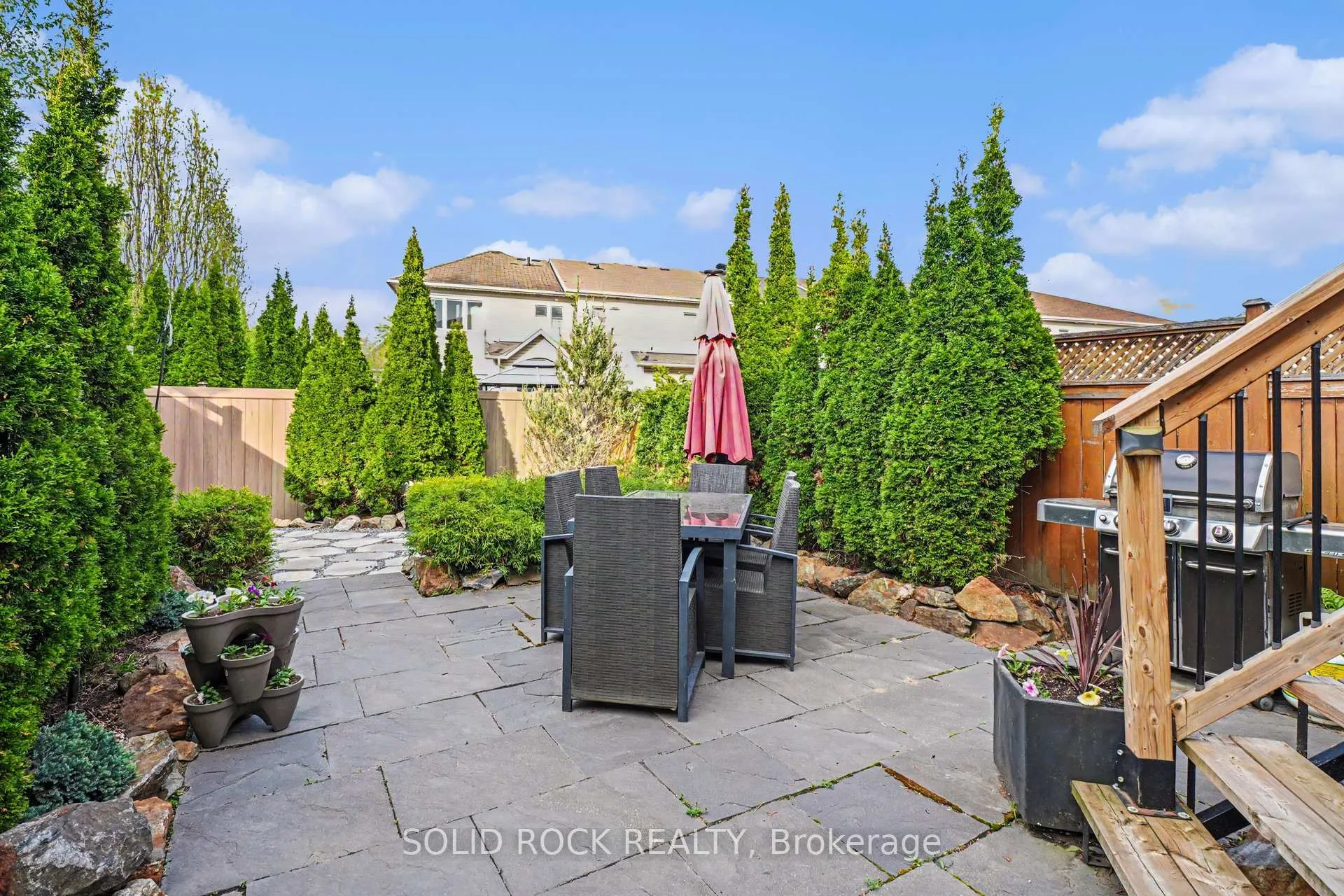 Photo 23 of 2064 Dunollie Crescent, Ottawa, Kanata - Morgan's Grant/South March — HOMEH