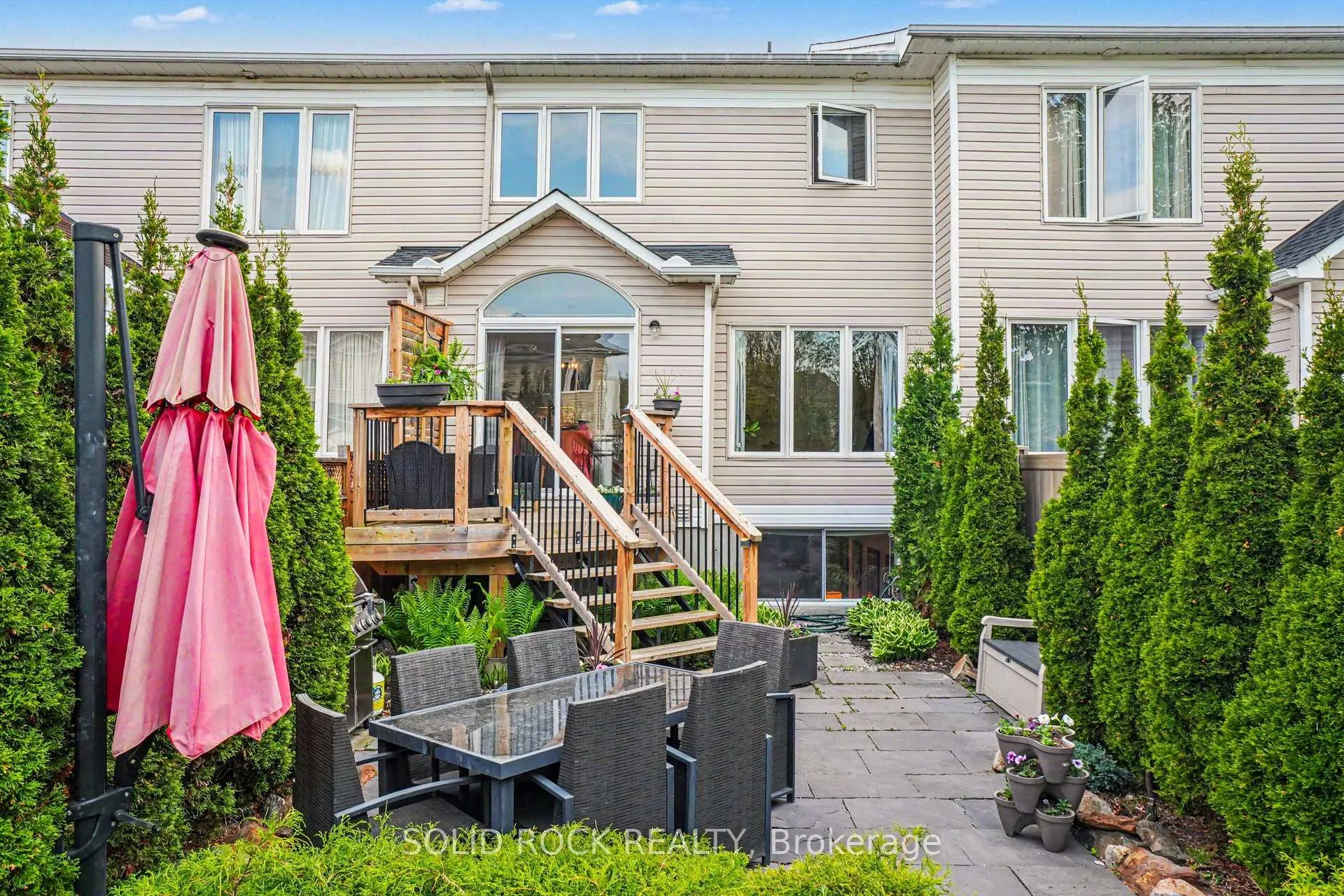 Photo 25 of 2064 Dunollie Crescent, Ottawa, Kanata - Morgan's Grant/South March — HOMEH