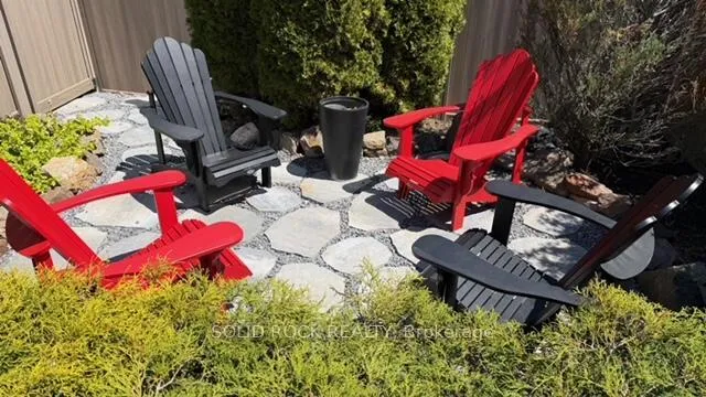 Photo 28 of 2064 Dunollie Crescent, Ottawa, Kanata - Morgan's Grant/South March — HOMEH