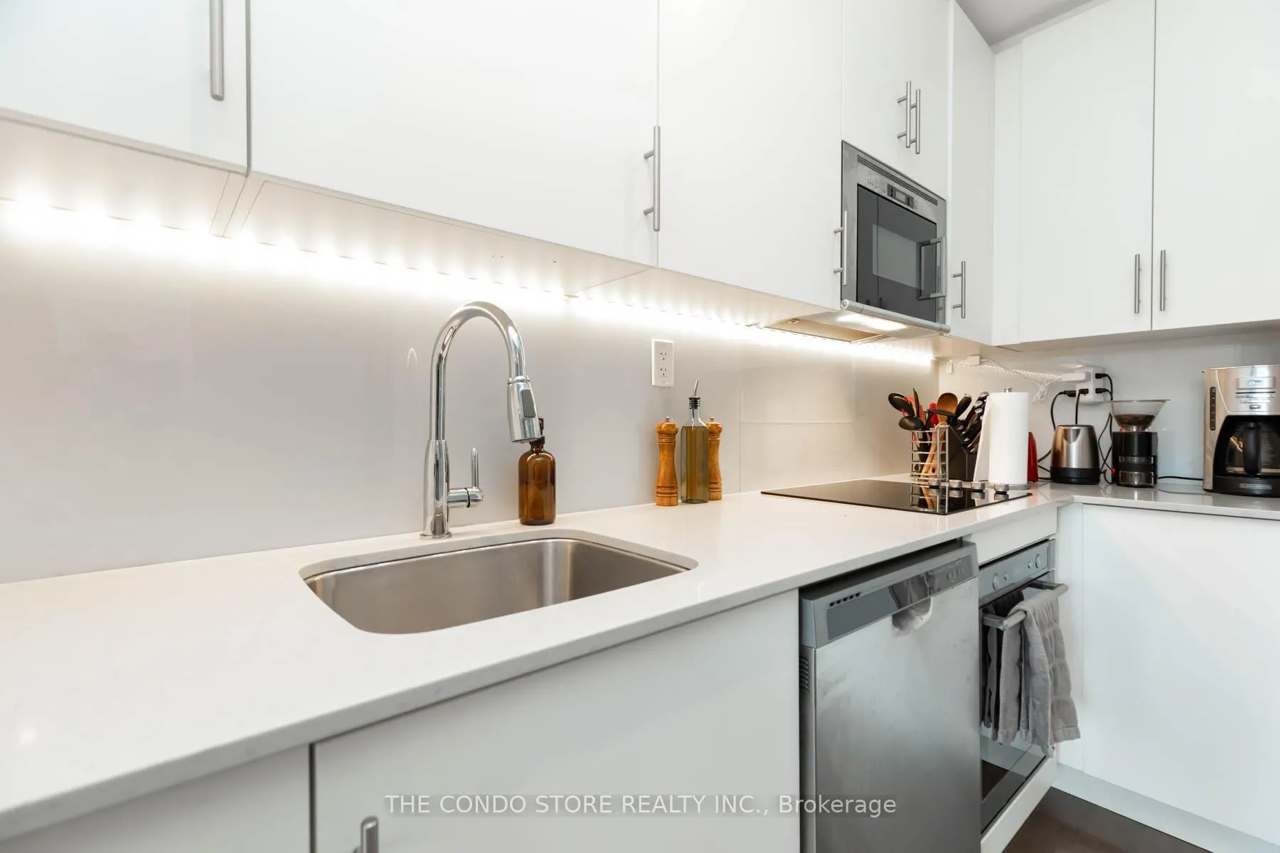 Photo 13 of Unit 611, 460 Adelaide Street E, Toronto, Moss Park — HOMEH