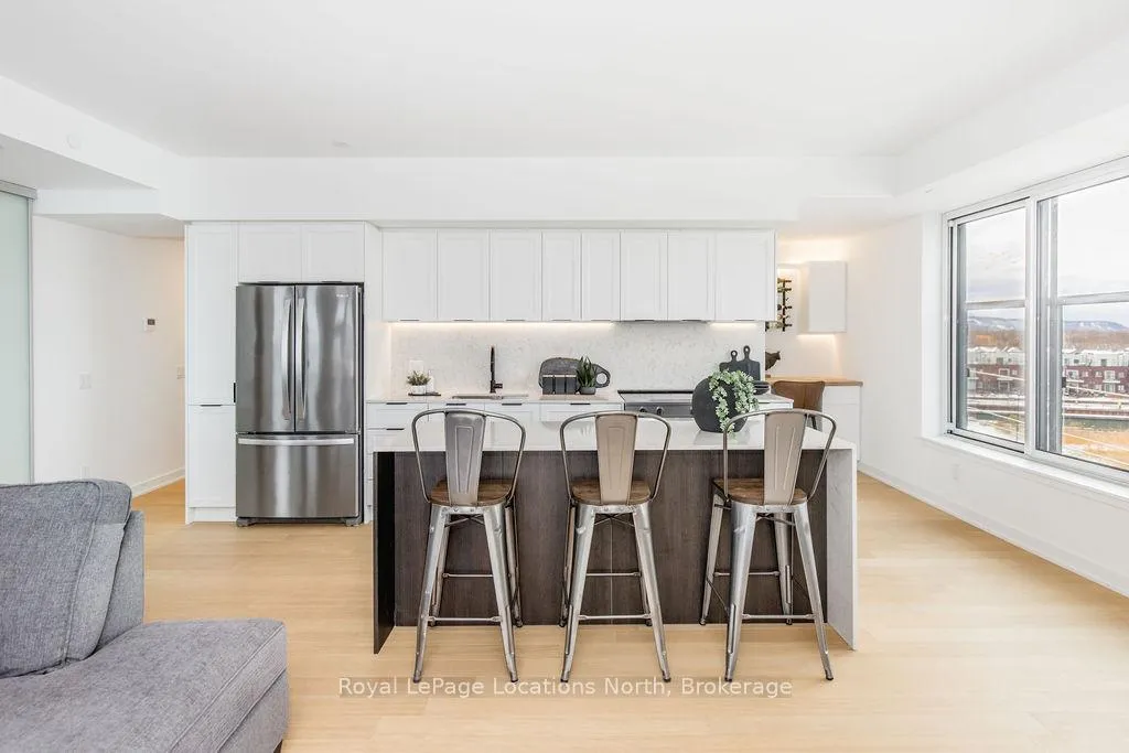 Photo 9 of Unit 523, 31 Huron Street, Collingwood — HOMEH