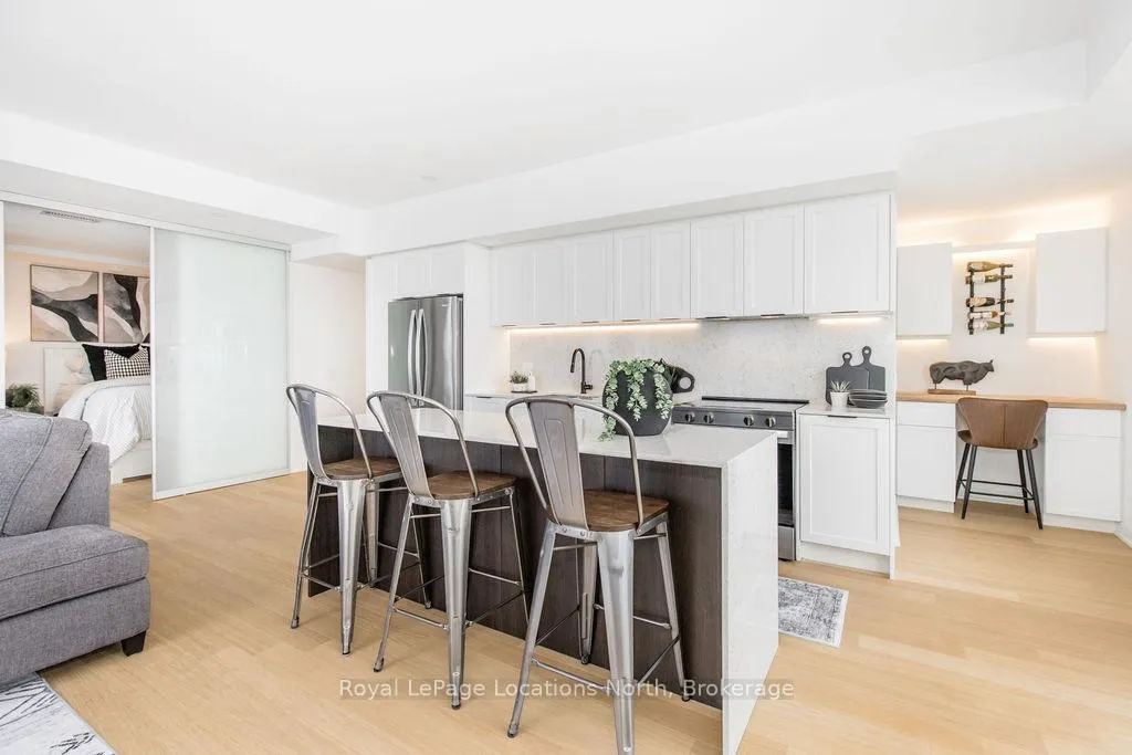 Photo 11 of Unit 523, 31 Huron Street, Collingwood — HOMEH