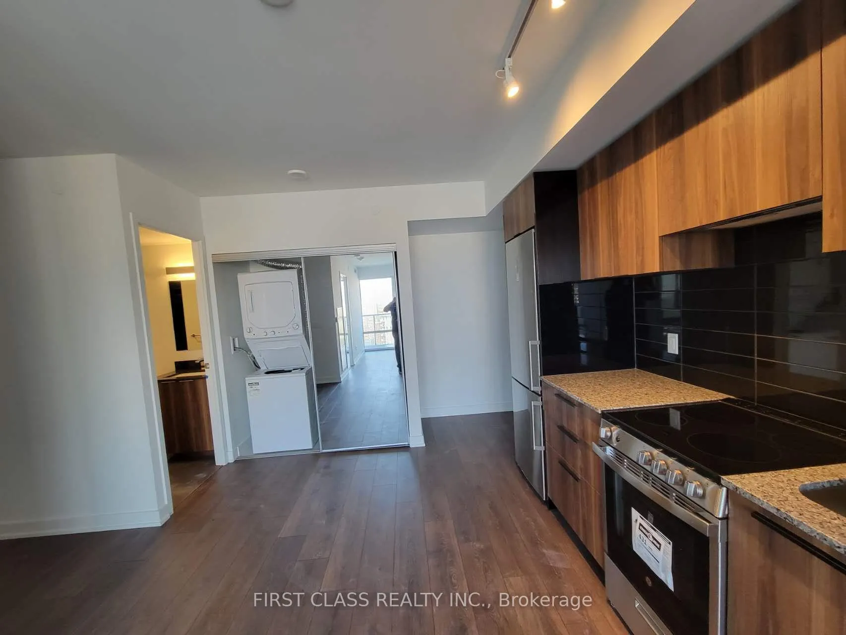Photo 4 of Unit 2607, 501 Yonge Street, Toronto, Church-Yonge Corridor — HOMEH