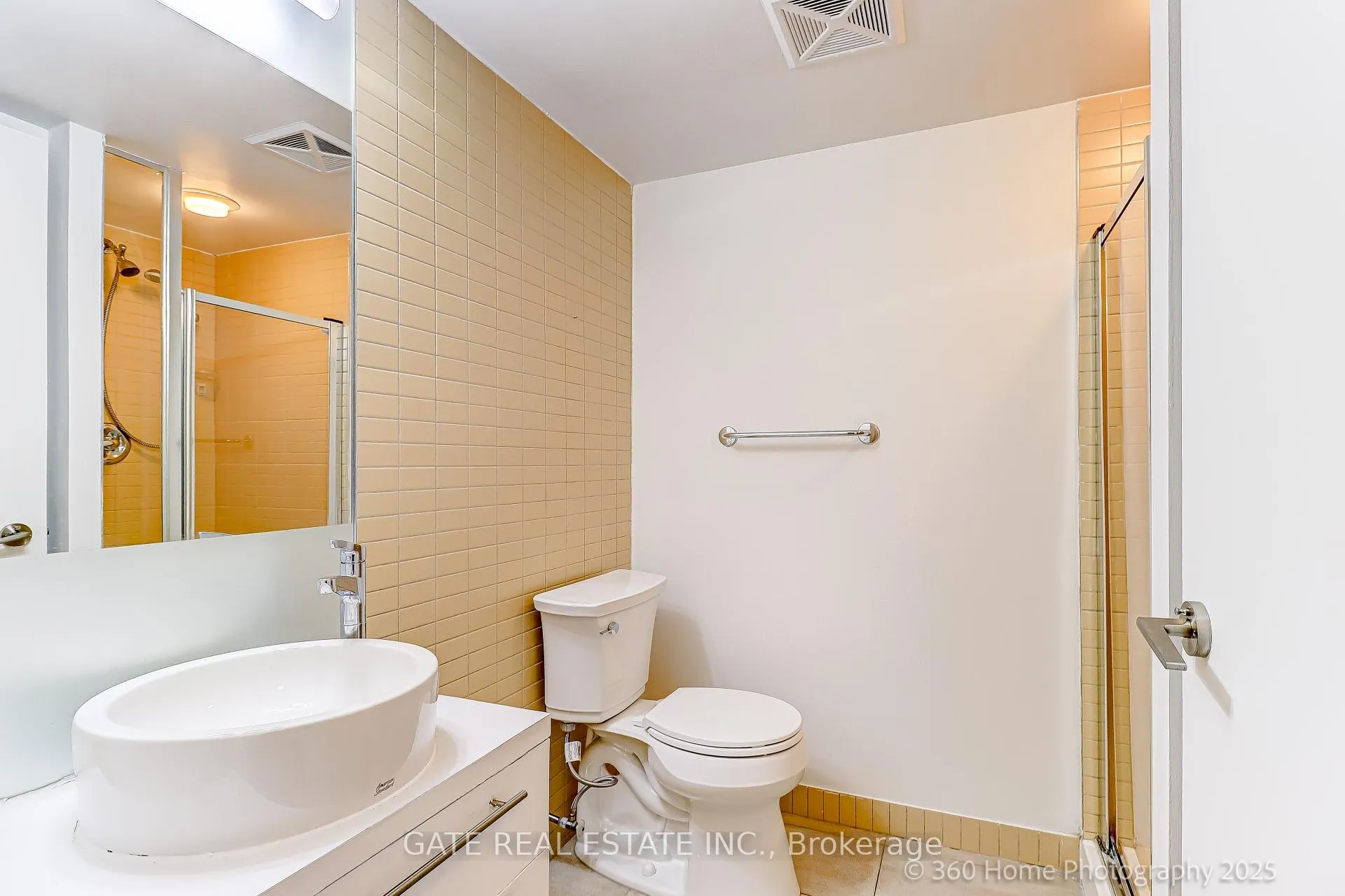 Photo 7 of Unit 1705, 21 Carlton Street, Toronto, Church-Yonge Corridor — HOMEH