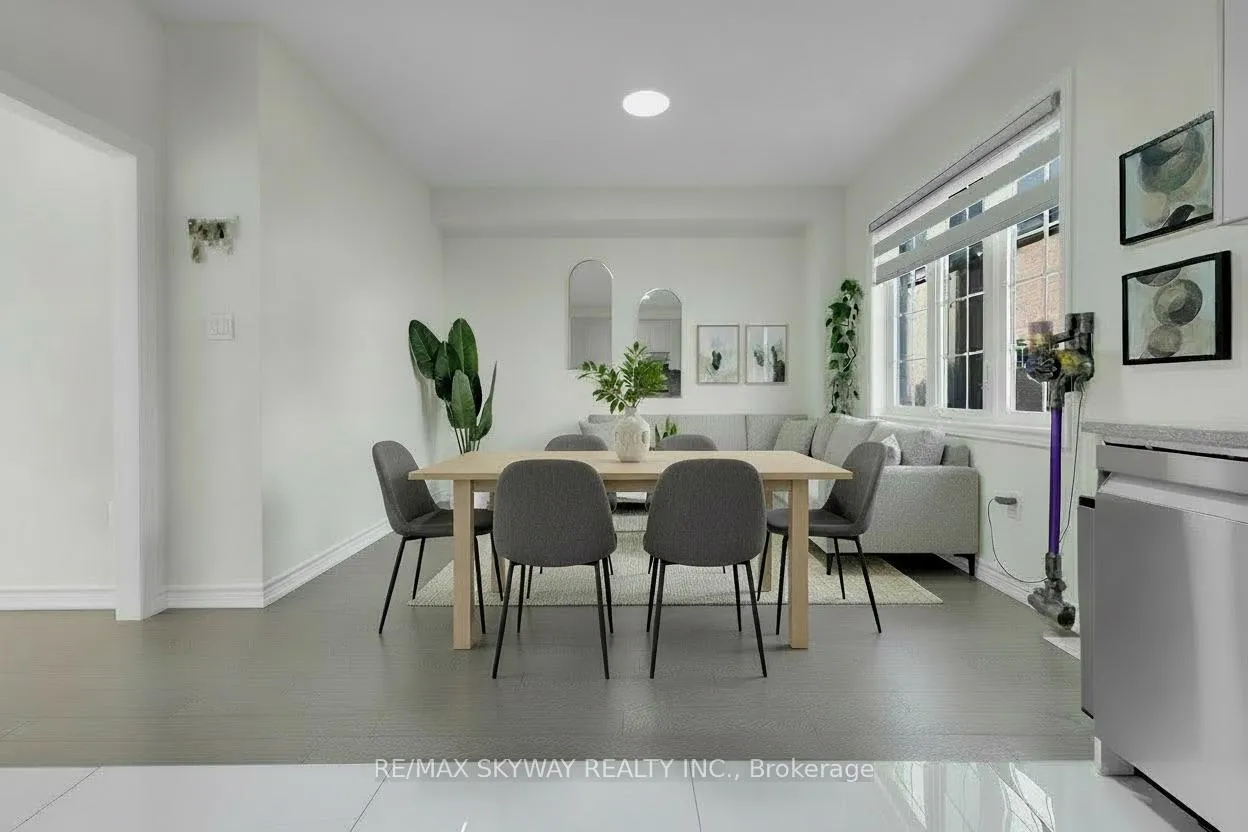 Photo 6 of 21 Allegro Drive, Brampton, Credit Valley — HOMEH