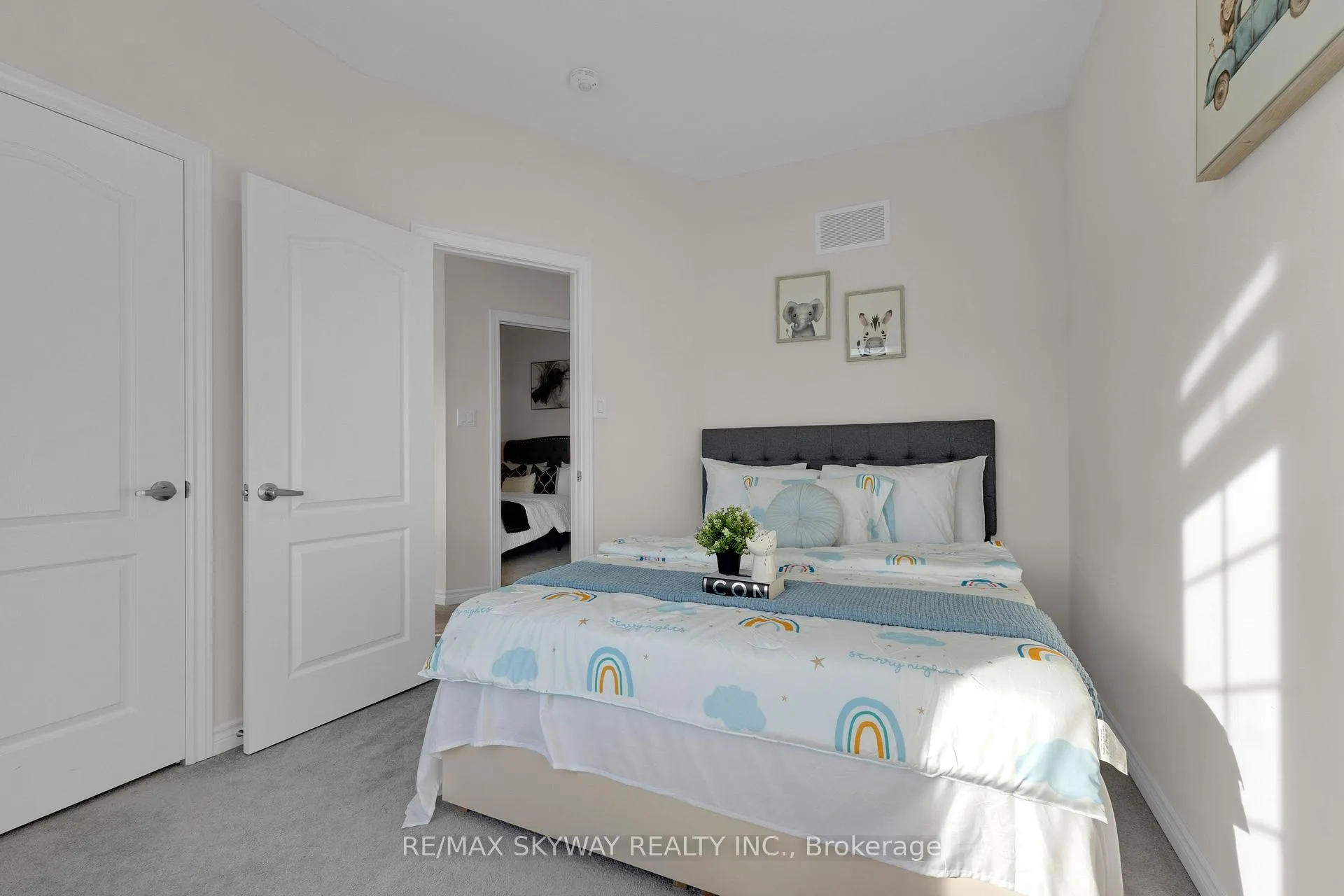 Photo 15 of 21 Allegro Drive, Brampton, Credit Valley — HOMEH