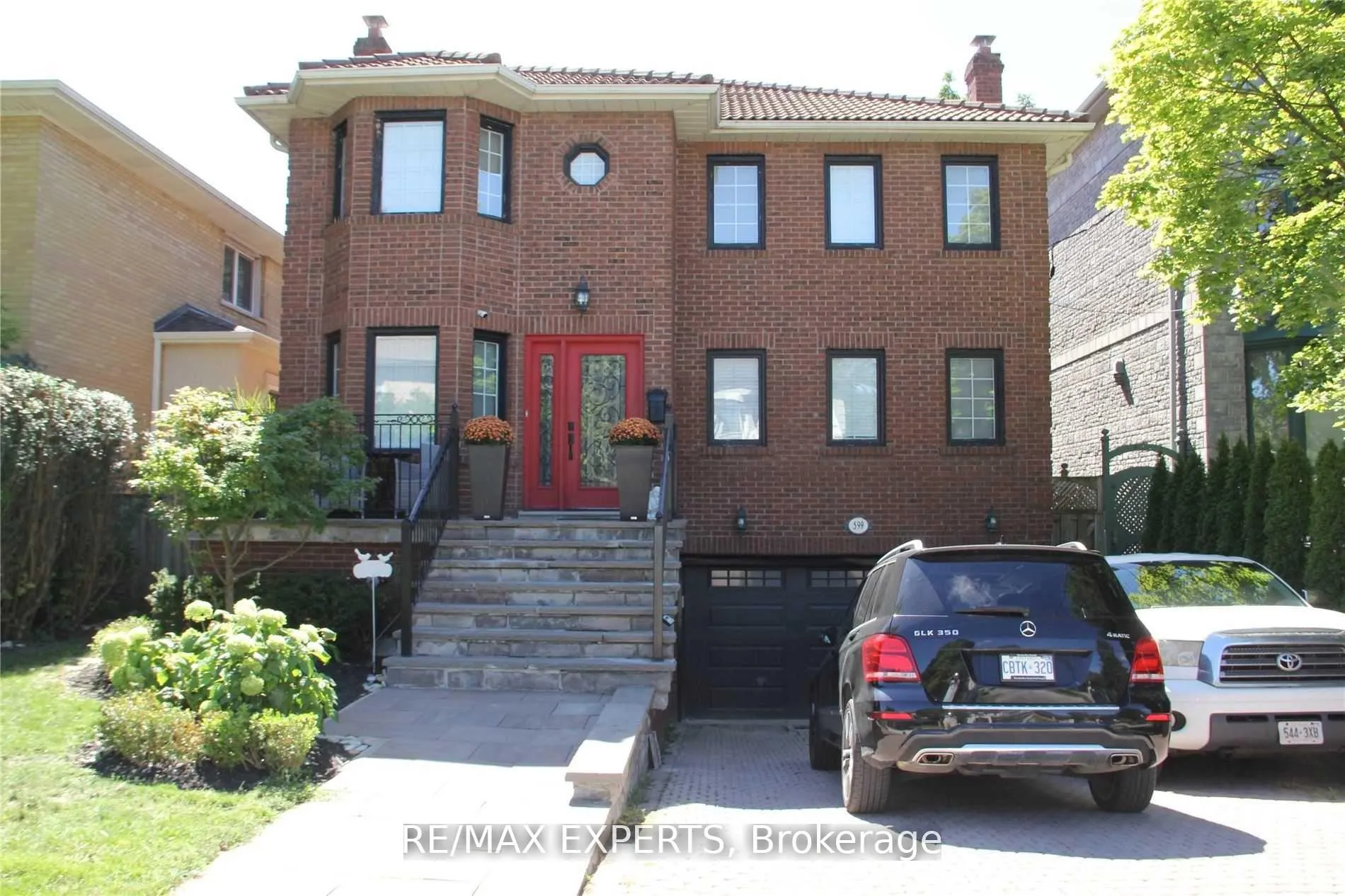 Front of Unit Bsmt, 599 Glencairn Avenue