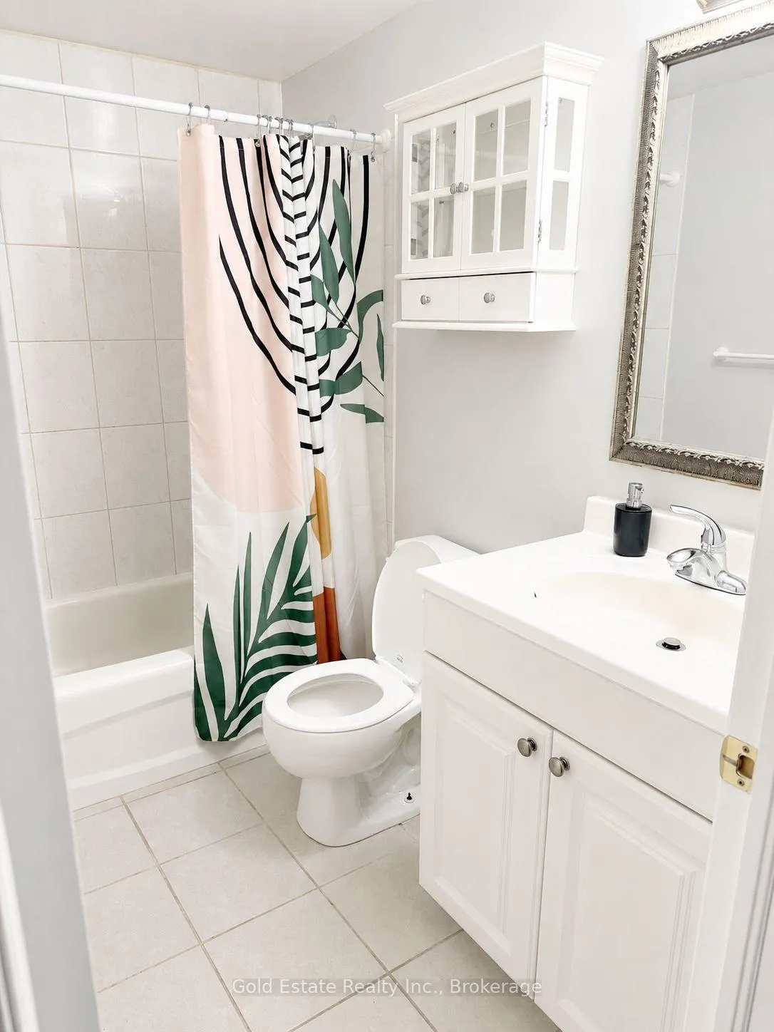 Photo 8 of Unit LOWER, 1387 Marshall Crescent, Milton, Beaty — HOMEH