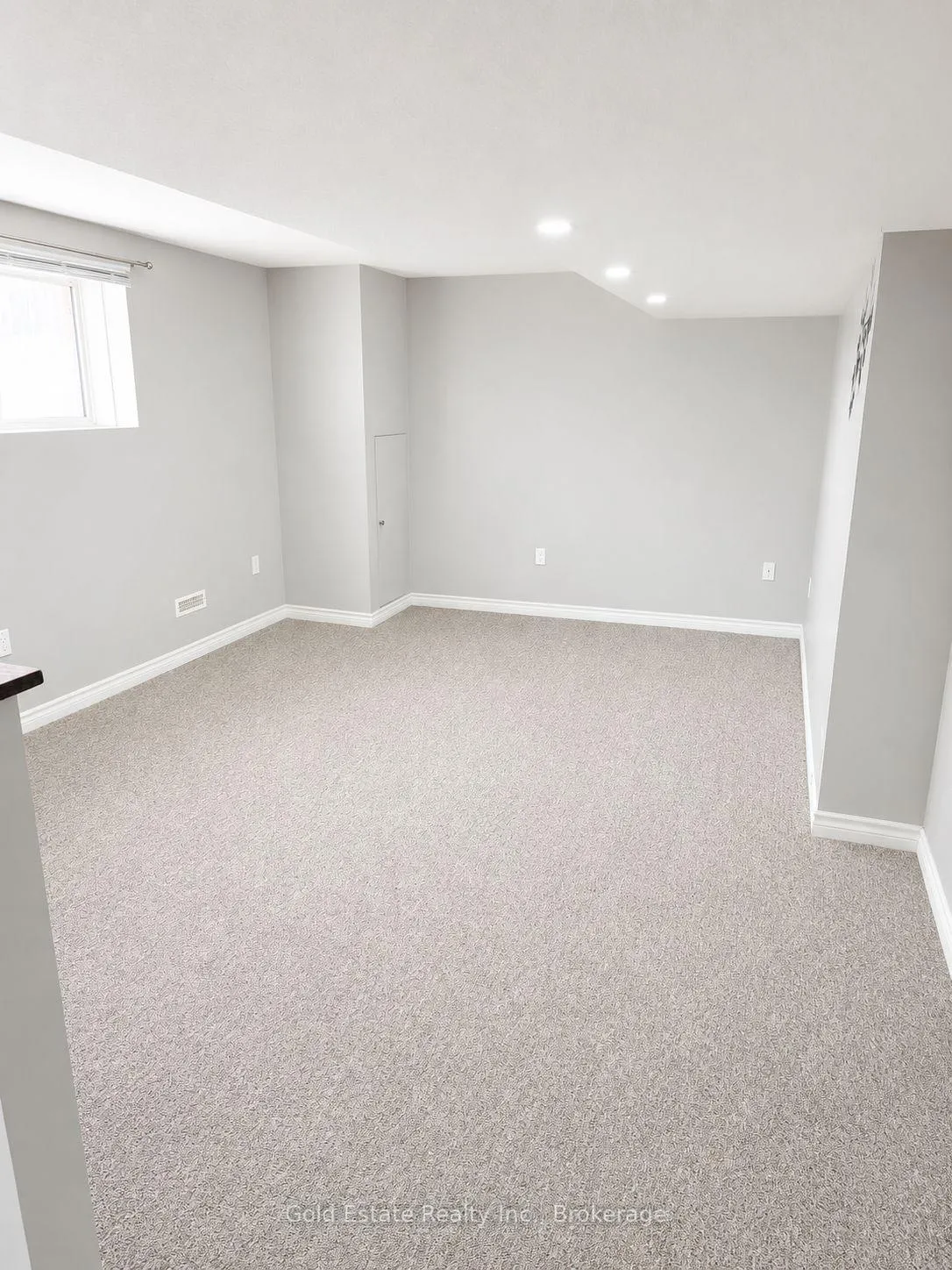 Photo 9 of Unit LOWER, 1387 Marshall Crescent, Milton, Beaty — HOMEH