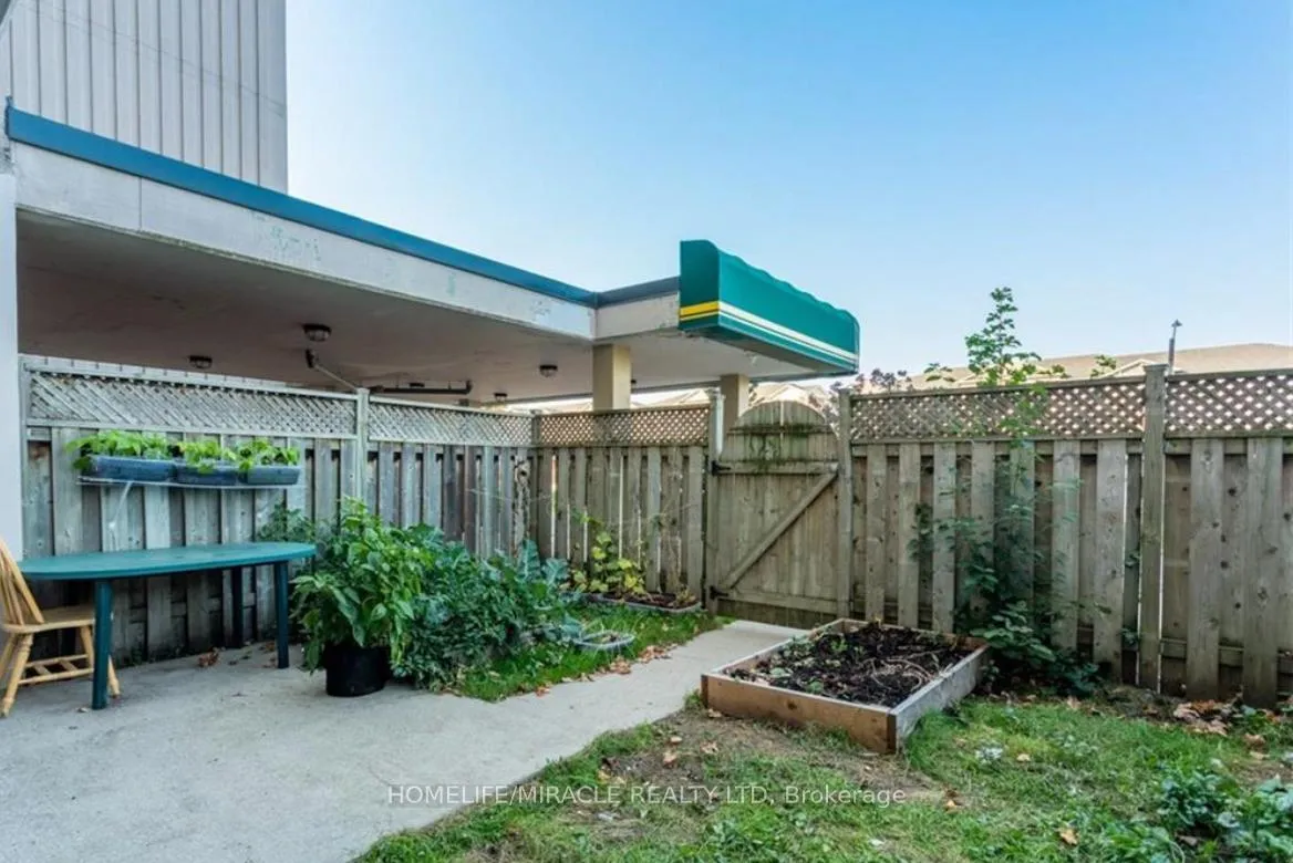 Photo 15 of Unit 12, 15 Albright Road, Hamilton, Vincent — HOMEH