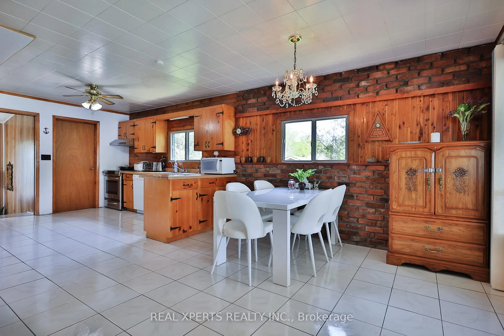 Photo 7 of 29 Prior Lane, Quinte West, Sidney Ward — HOMEH