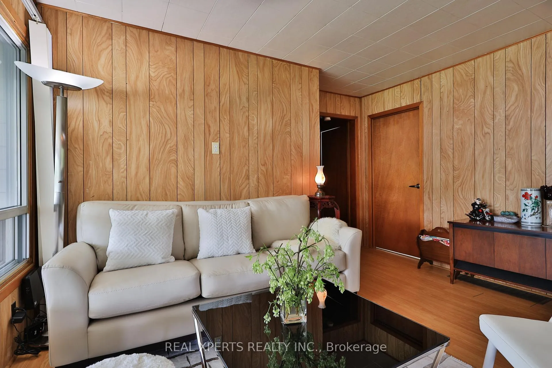 Photo 8 of 29 Prior Lane, Quinte West, Sidney Ward — HOMEH