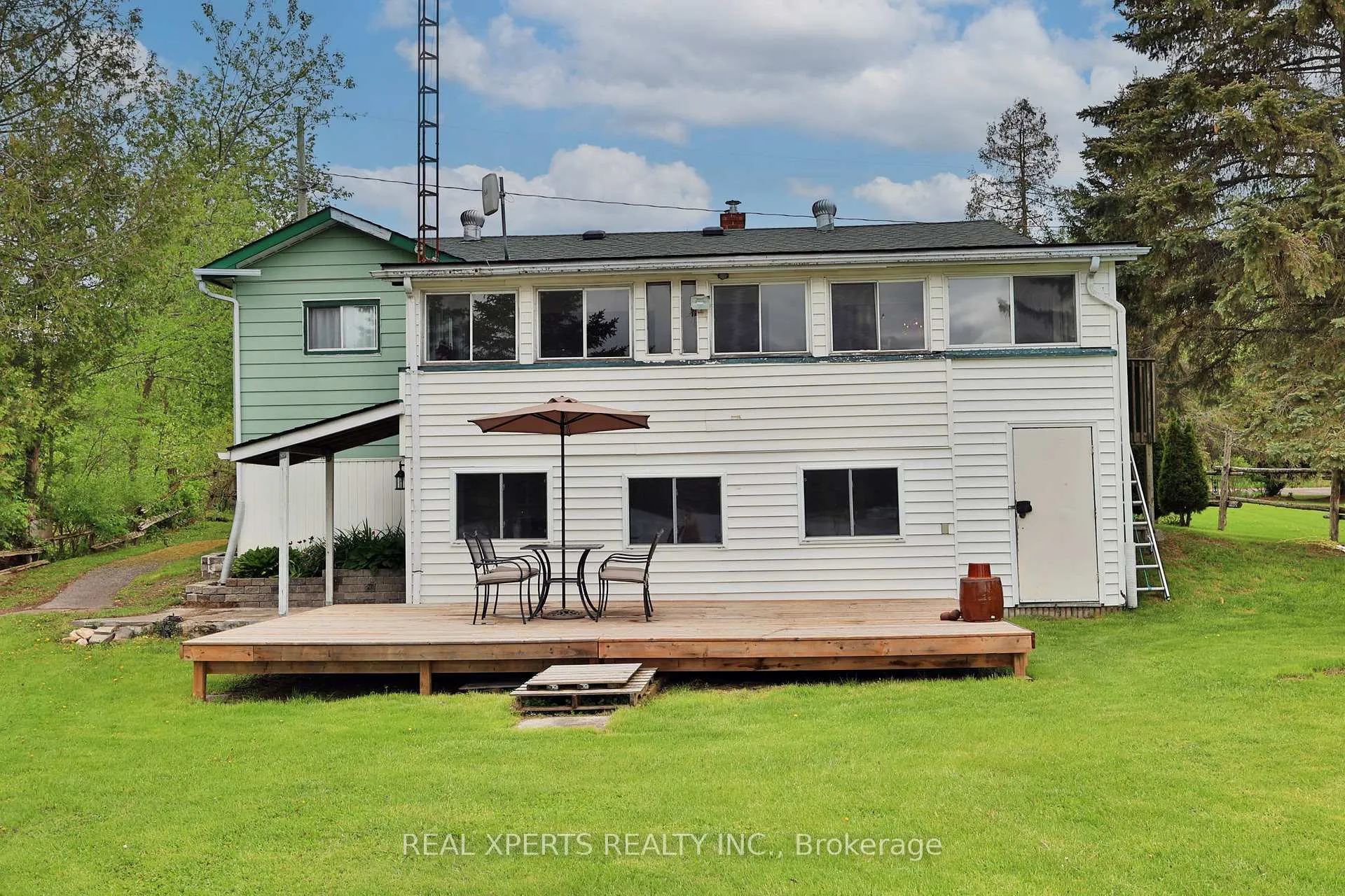 Photo 25 of 29 Prior Lane, Quinte West, Sidney Ward — HOMEH