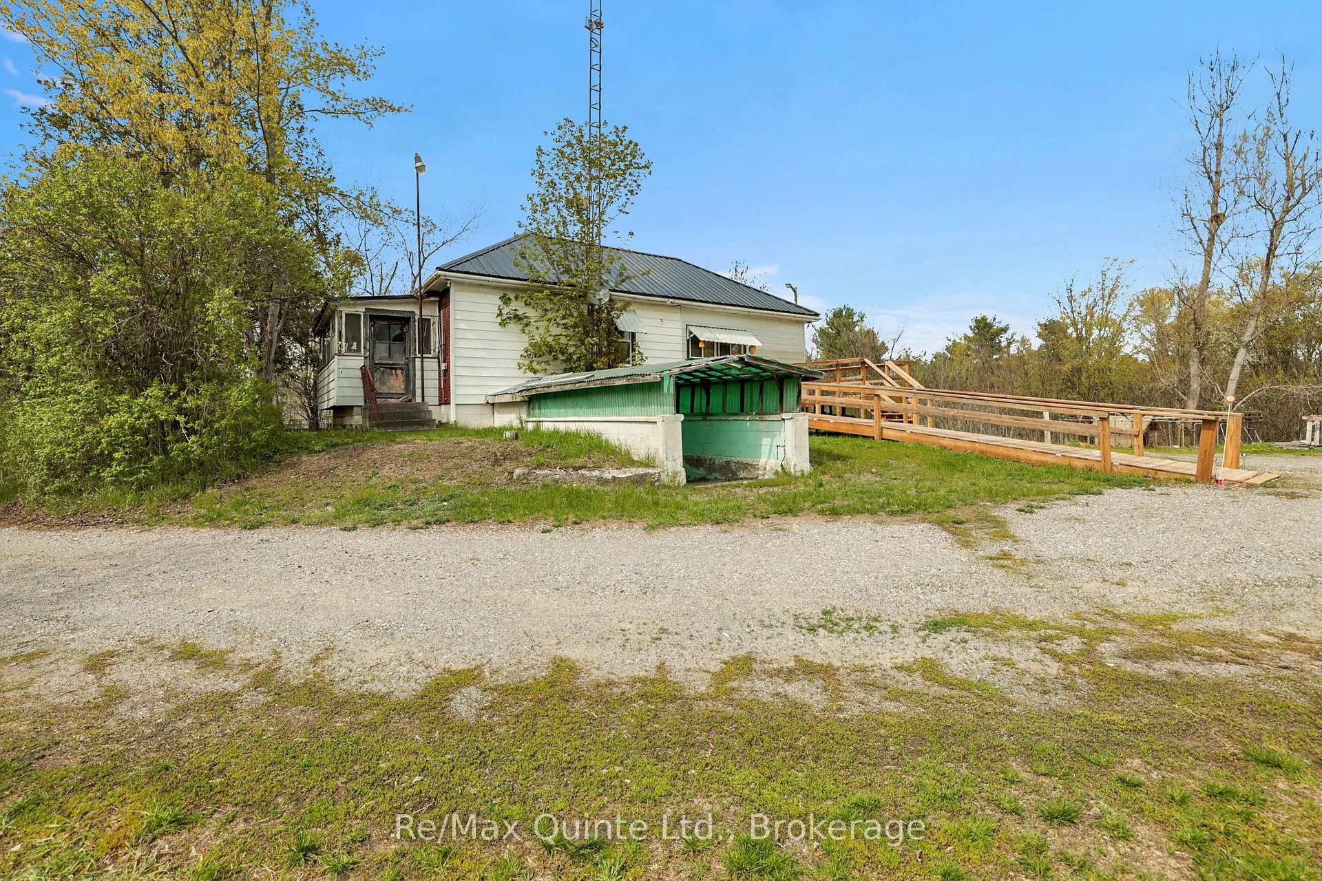 Photo 2 of 13 Douglas Road, Centre Hastings — HOMEH