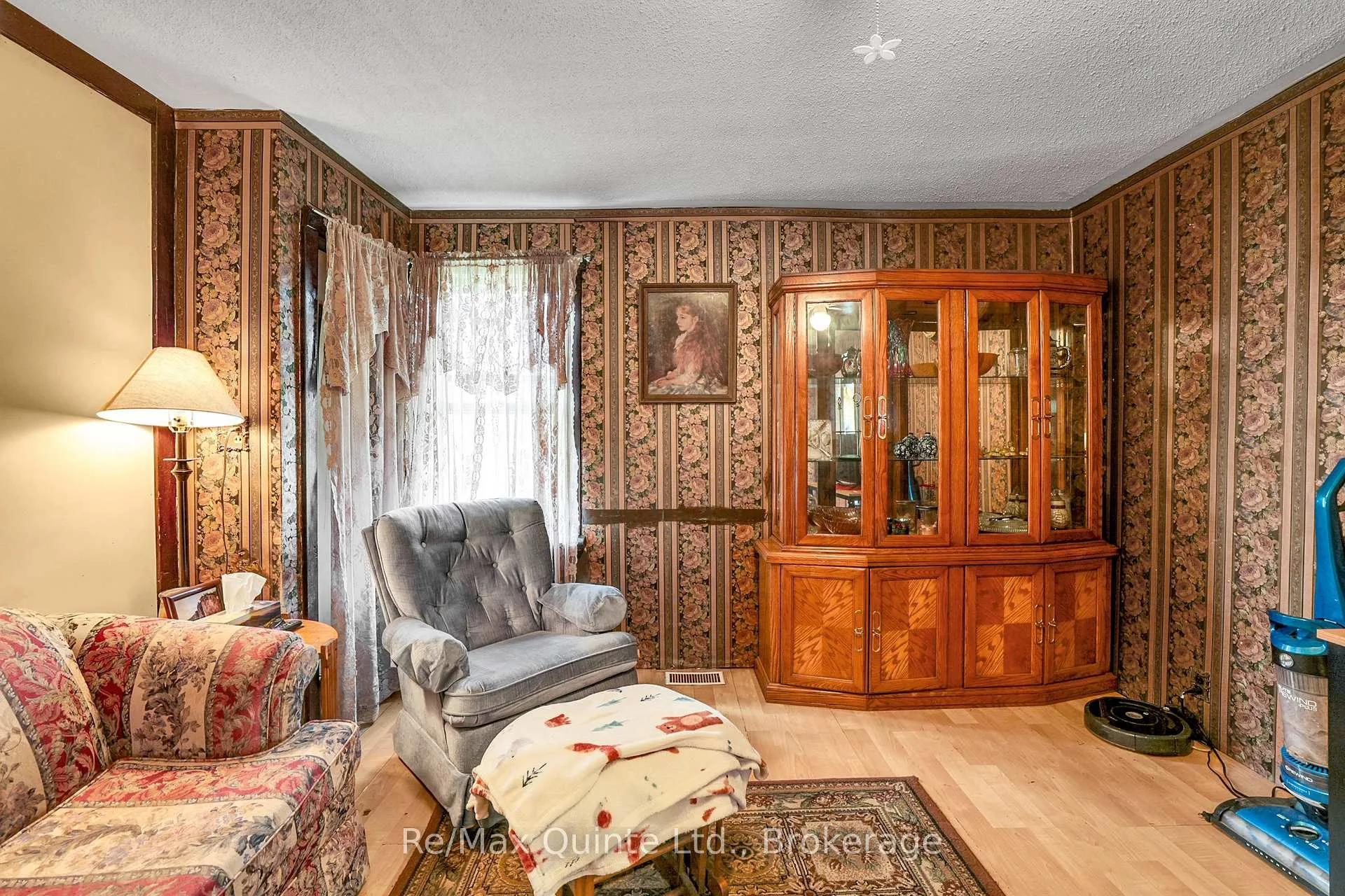 Photo 10 of 13 Douglas Road, Centre Hastings — HOMEH