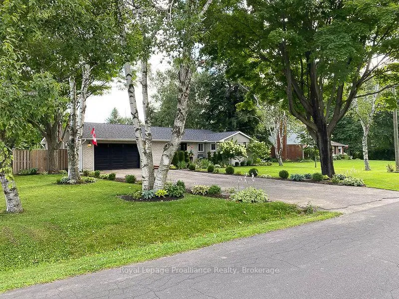 Photo 1 of 35 Hamilton Avenue, Cobourg — HOMEH