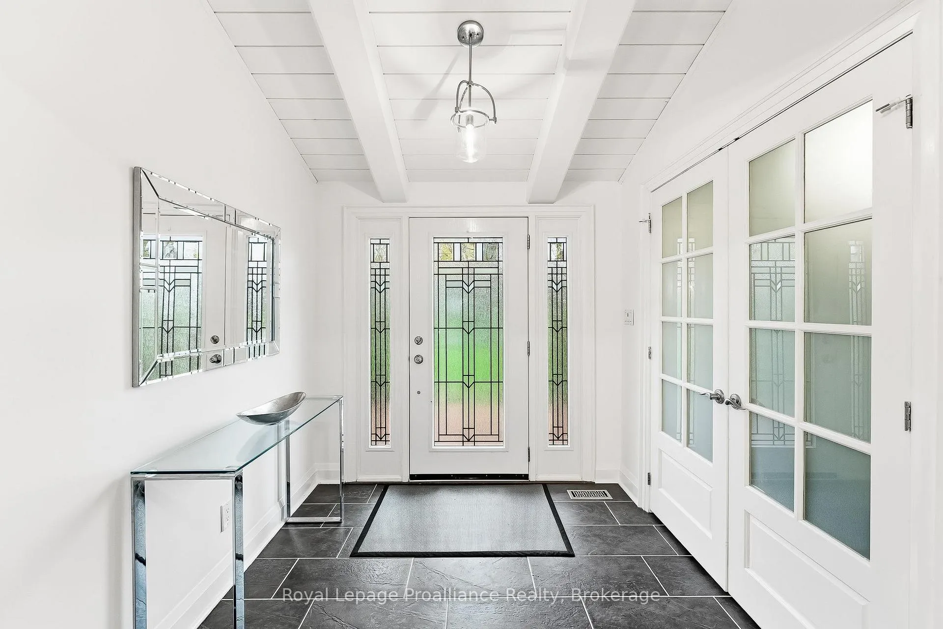 Photo 5 of 35 Hamilton Avenue, Cobourg — HOMEH