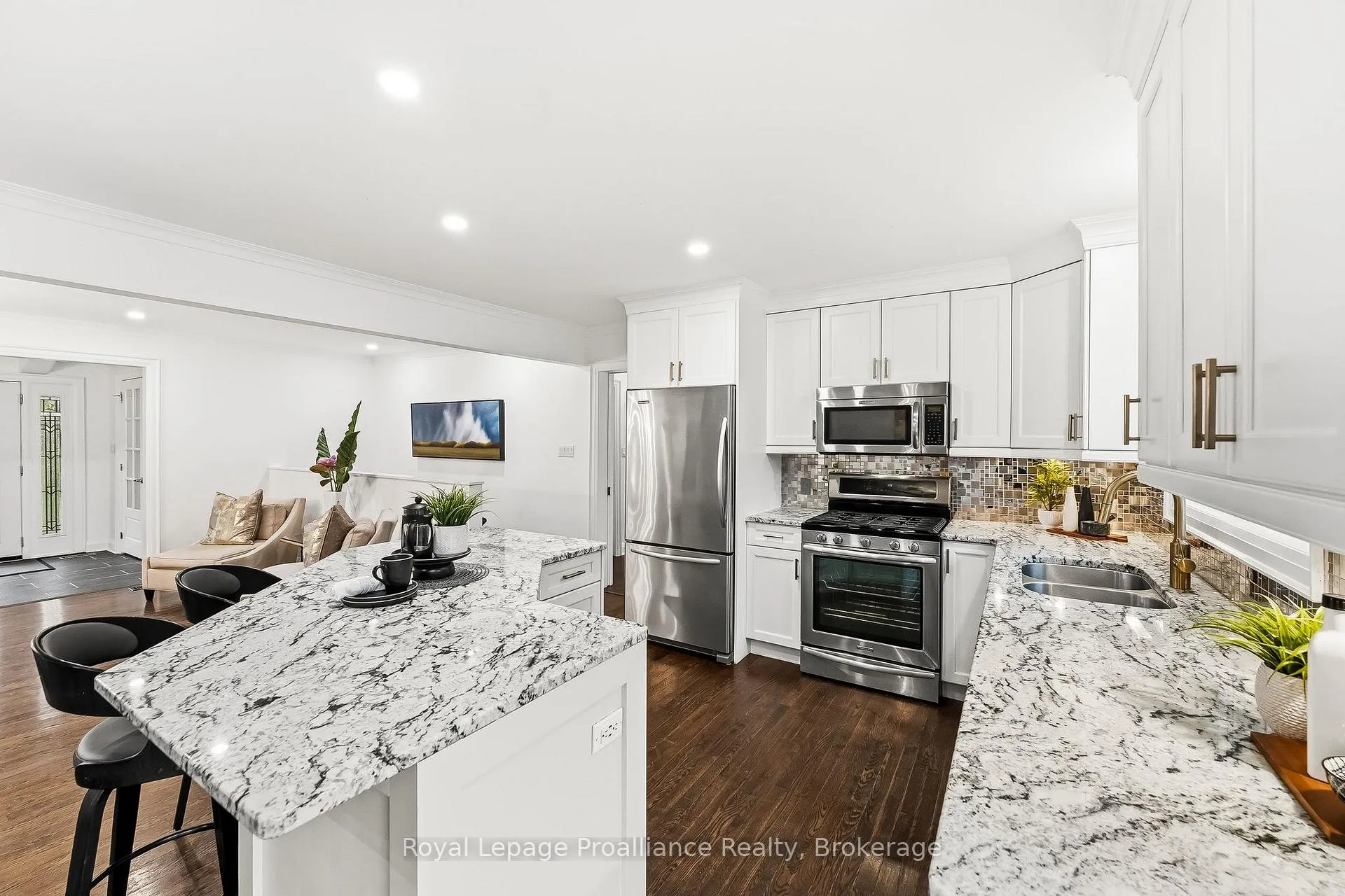 Photo 16 of 35 Hamilton Avenue, Cobourg — HOMEH