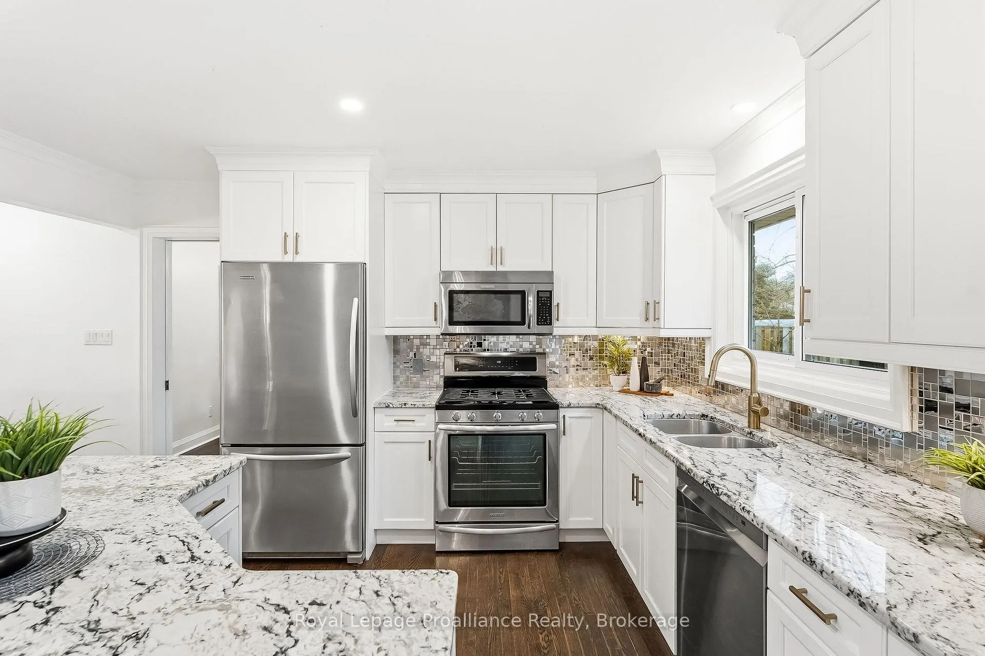 Photo 17 of 35 Hamilton Avenue, Cobourg — HOMEH