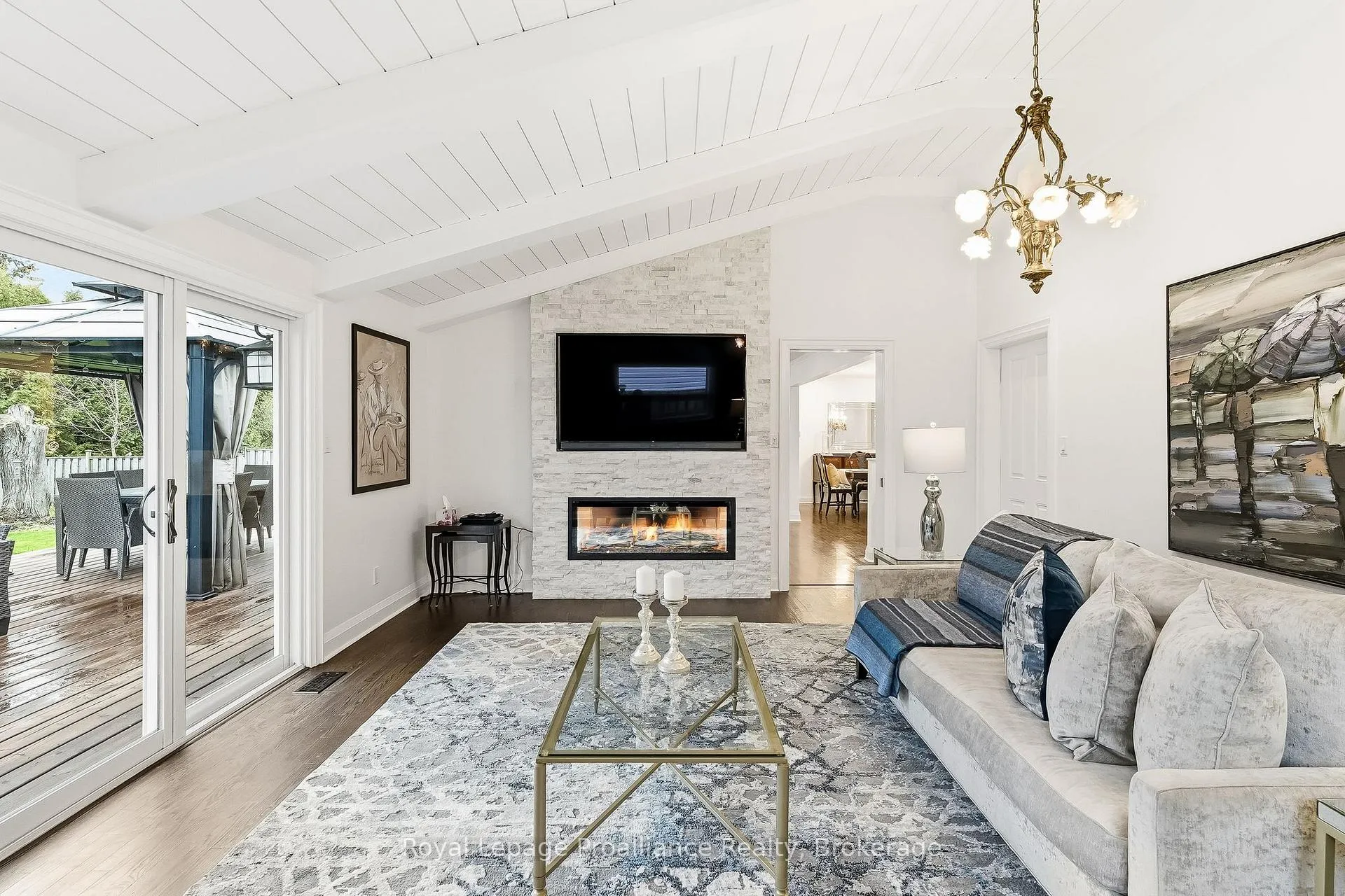 Photo 23 of 35 Hamilton Avenue, Cobourg — HOMEH
