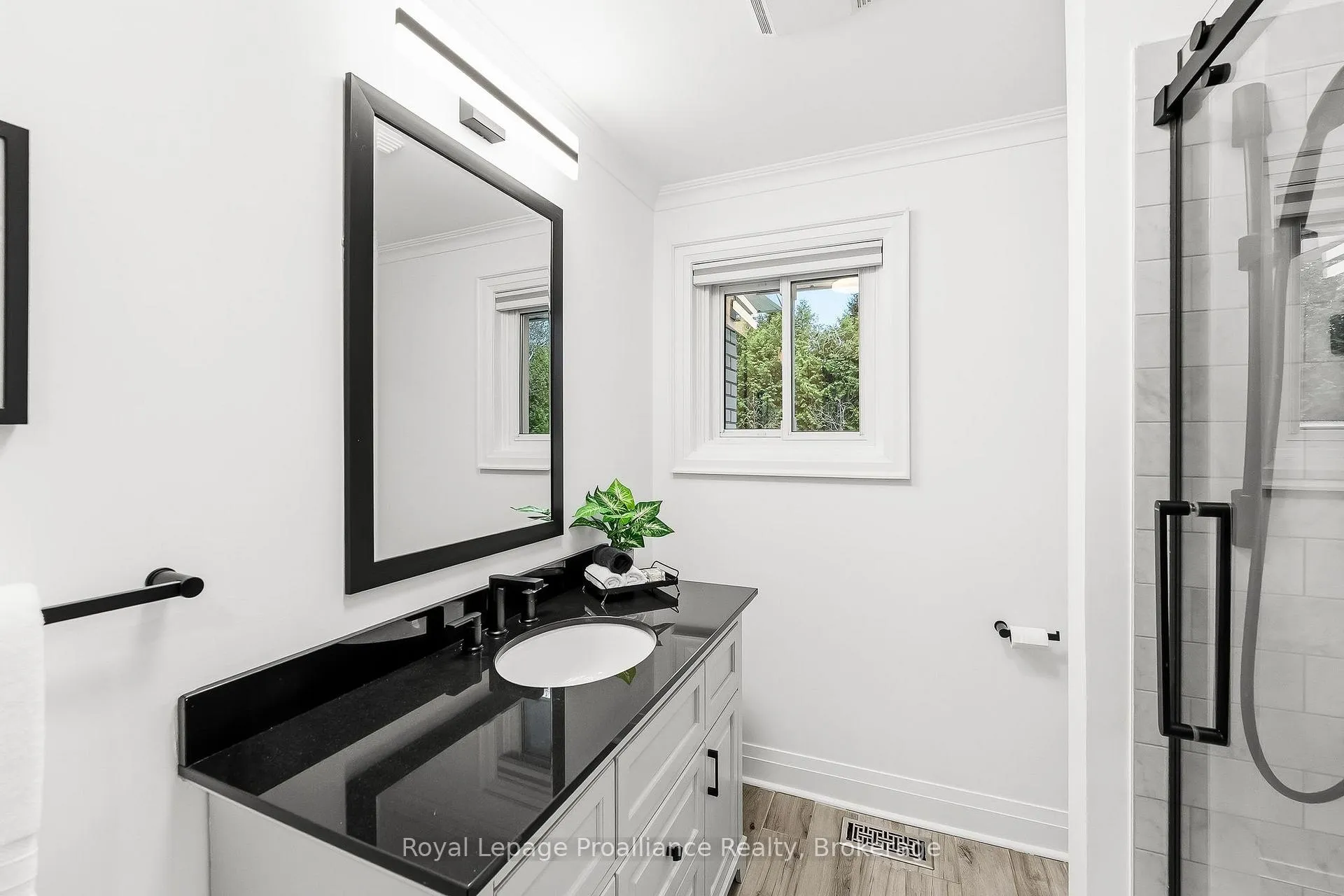 Photo 30 of 35 Hamilton Avenue, Cobourg — HOMEH