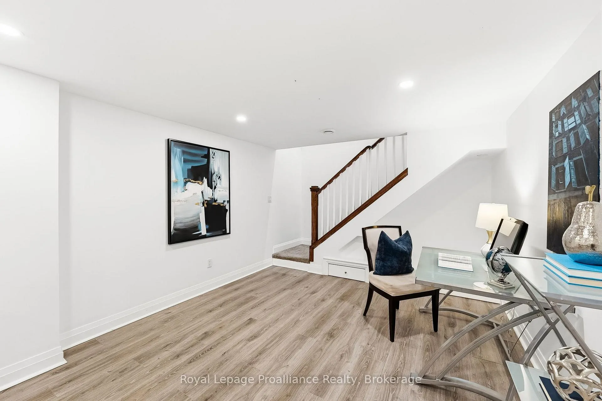 Photo 33 of 35 Hamilton Avenue, Cobourg — HOMEH