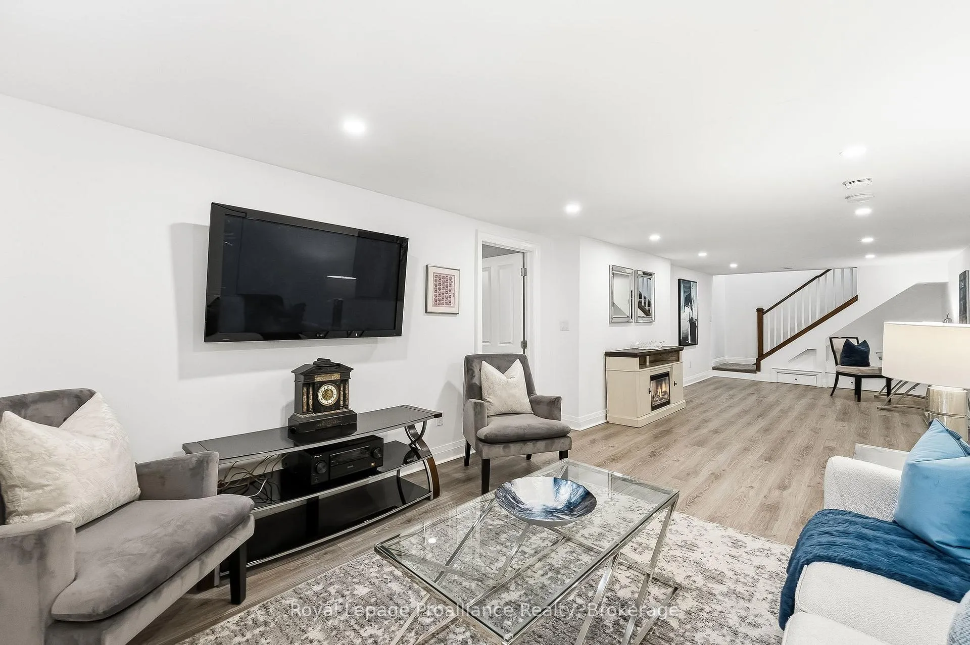 Photo 34 of 35 Hamilton Avenue, Cobourg — HOMEH