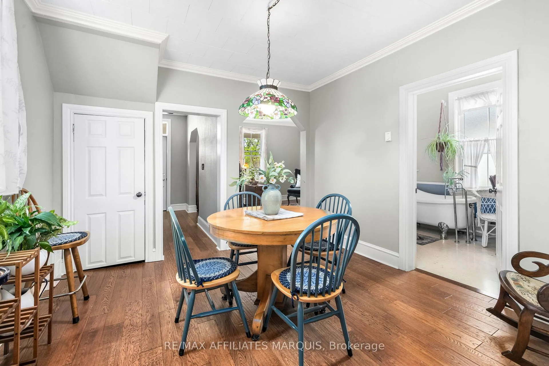 Photo 8 of 4 Park Avenue, Smiths Falls — HOMEH