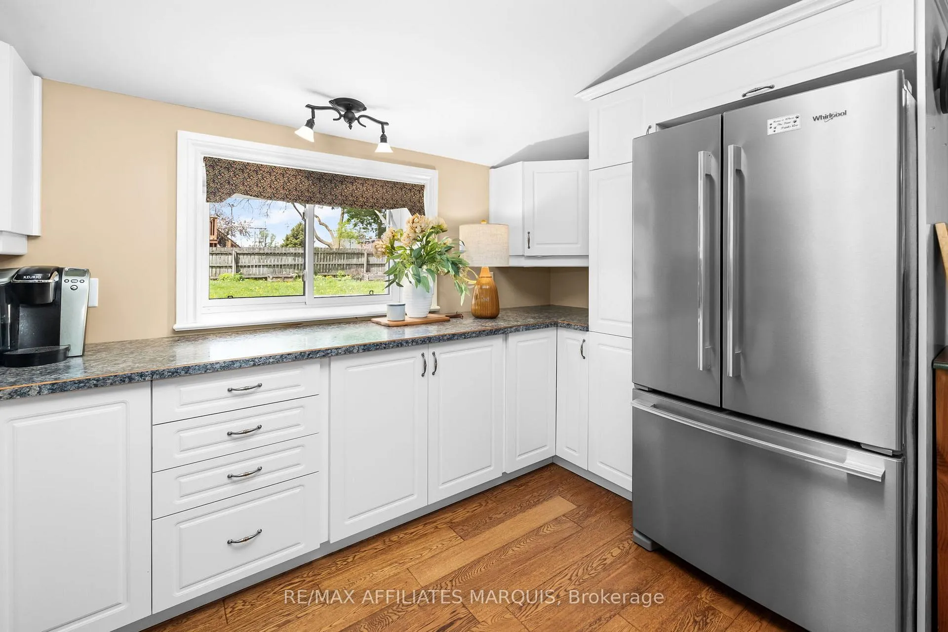 Photo 15 of 4 Park Avenue, Smiths Falls — HOMEH